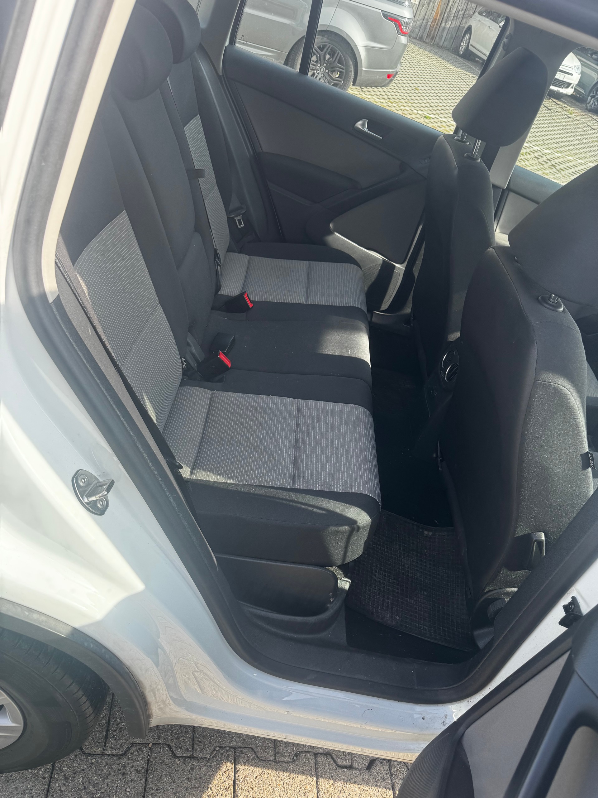VW Tiguan 2.0 TDI BlueMotion Trend&Fun 4x2-image-6