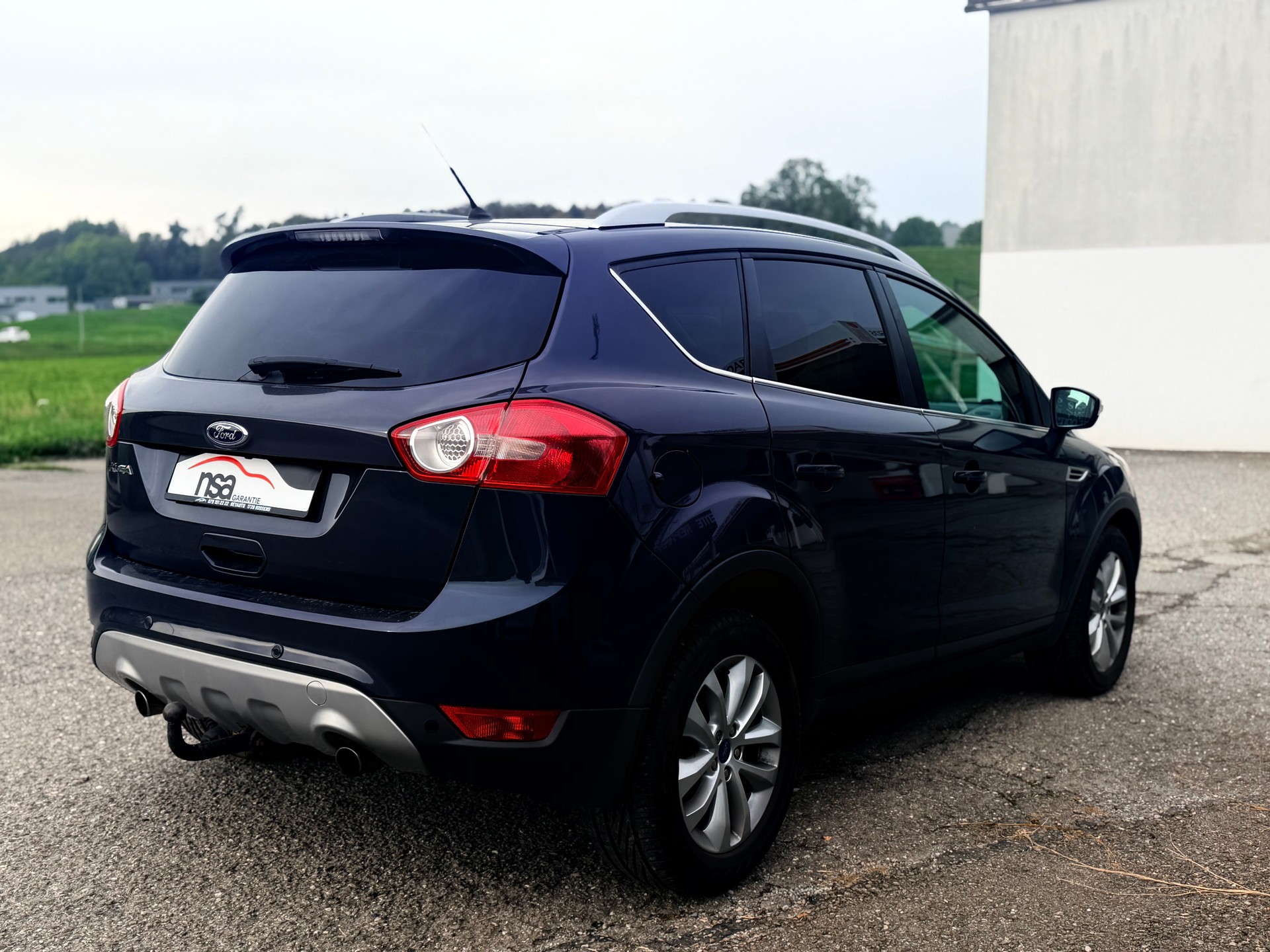 FORD Kuga 2.0 TDCi Titanium 4WD PowerShift-image-4