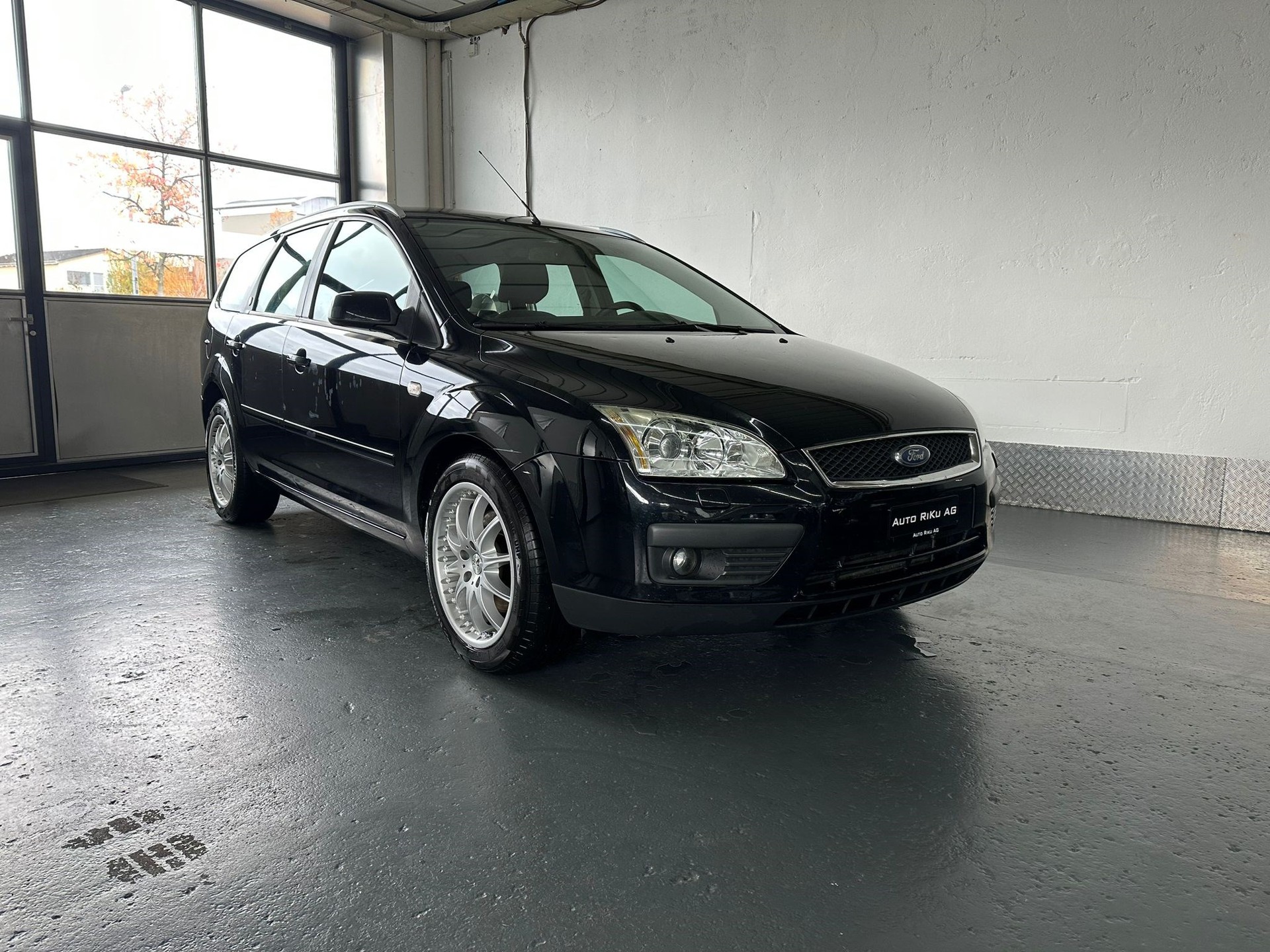 FORD Focus 2.0 TDCi Ghia-image-1