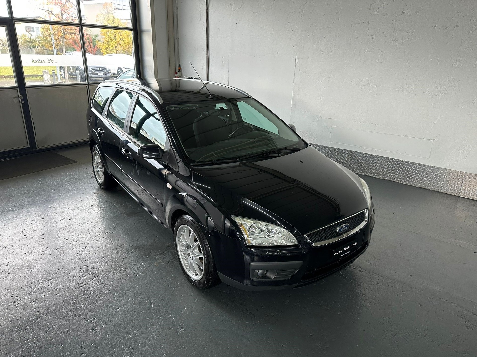 FORD Focus 2.0 TDCi Ghia-image-0