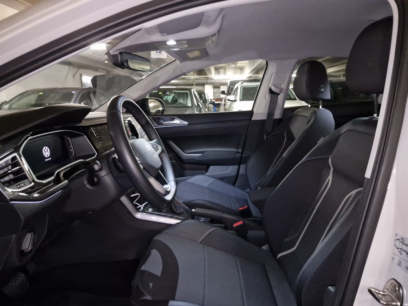 VW Taigo 1.5 TSI Style DSG-image-4