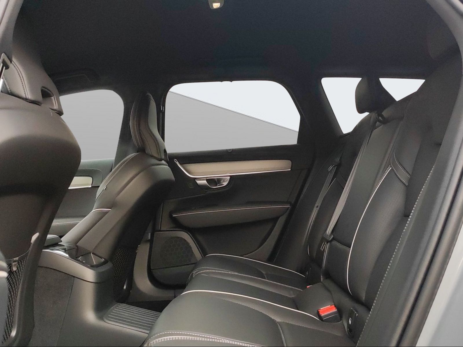 VOLVO V90 2.0 T8 TE Plus Dark eAWD-image-11