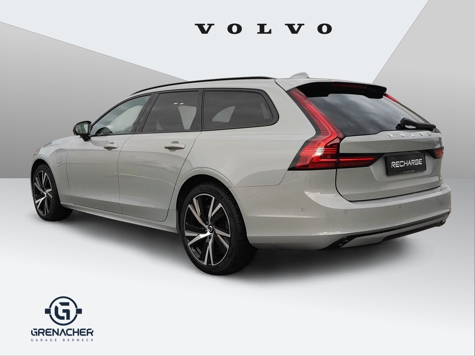 VOLVO V90 2.0 T8 TE Plus Dark eAWD-image-3