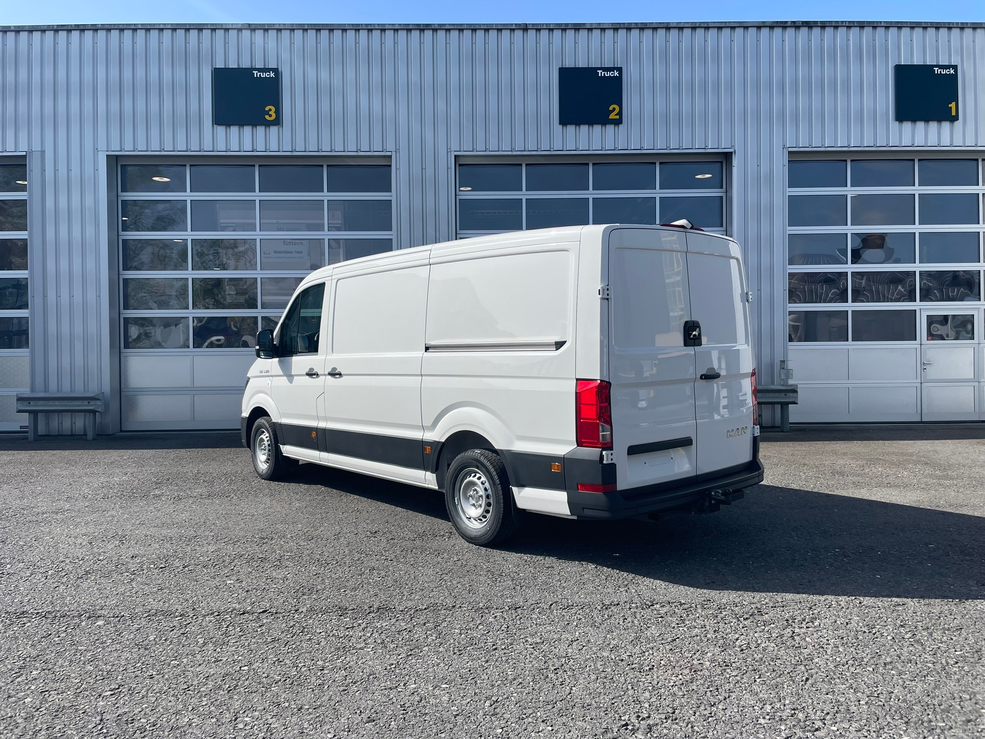 MAN TGE 3.180 Standard A-image-3