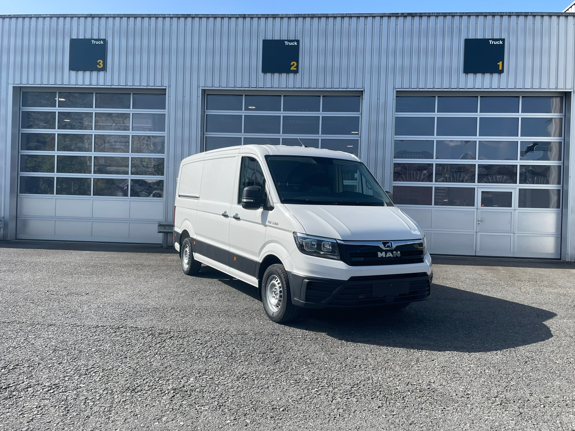 MAN TGE 3.180 Standard A-image-1