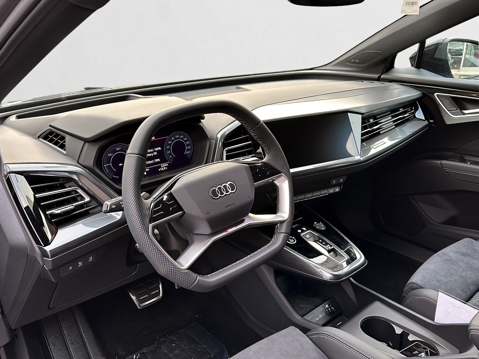 AUDI Q4 Sportback e-tron 55 quattro-image-6