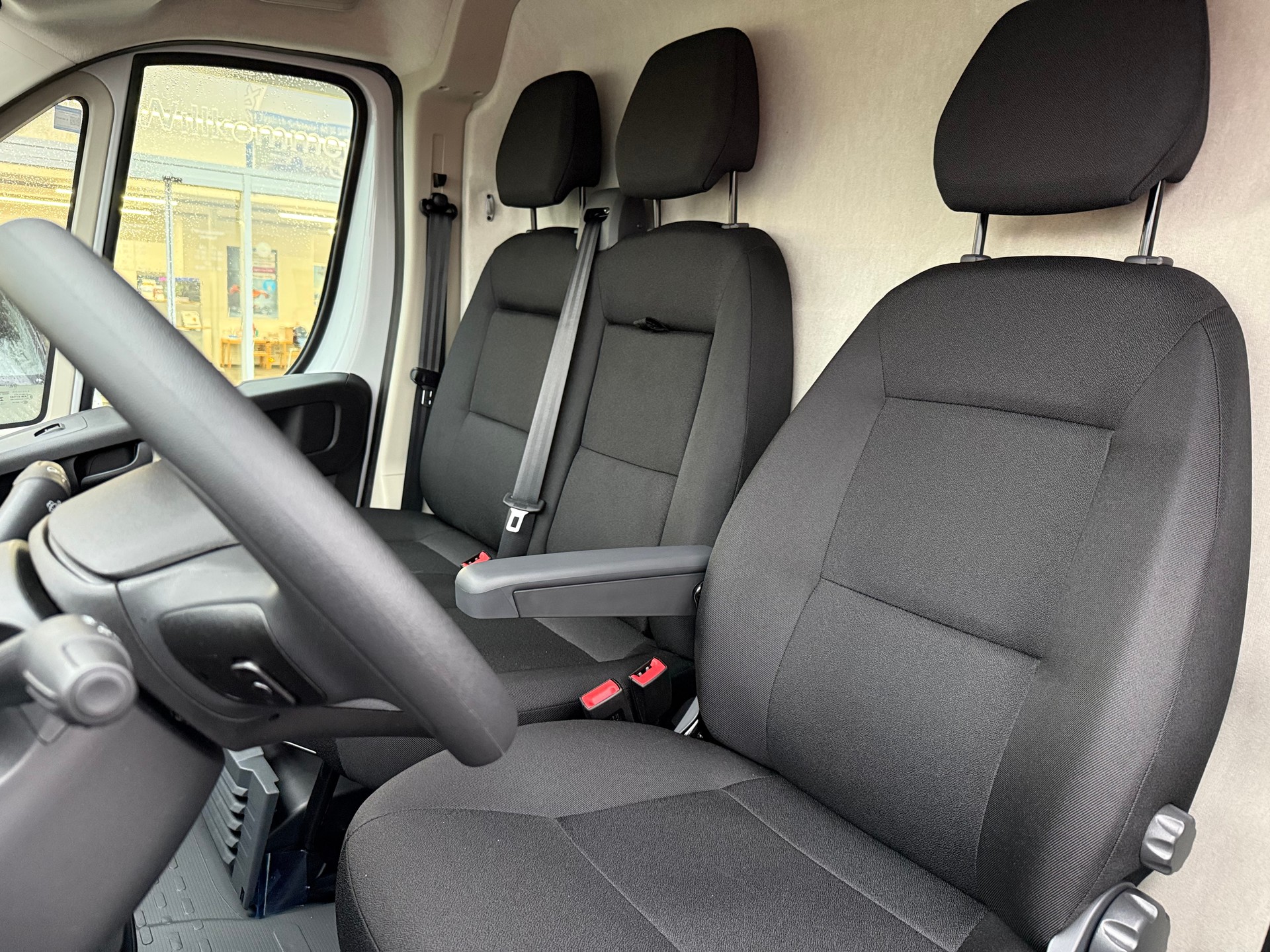 CITROEN Citroen Jumper L4H3 180 PS NEUES MODELL TOP AUSSTATTUNG ! Garage Zöllig - Finanzierung OHNE Zins möglich! Alle Grössen verfügbar-image-10