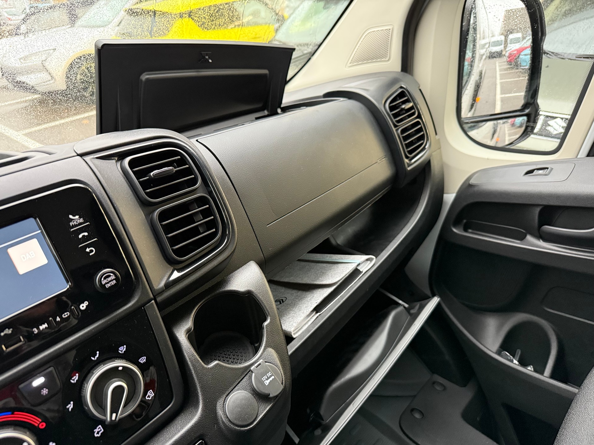 CITROEN Citroen Jumper L4H3 180 PS NEUES MODELL TOP AUSSTATTUNG ! Garage Zöllig - Finanzierung OHNE Zins möglich! Alle Grössen verfügbar-image-16