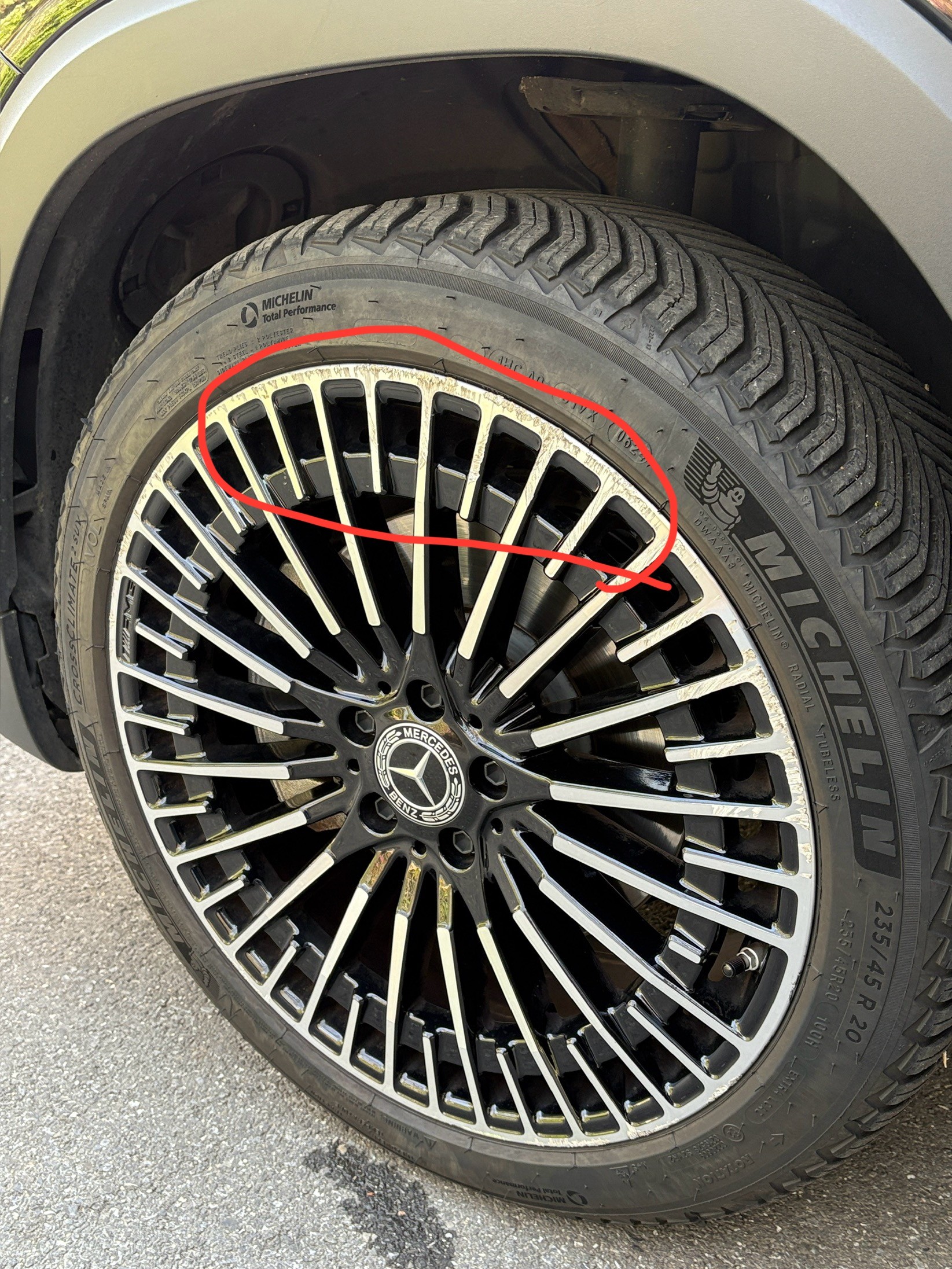 MERCEDES-BENZ EQB 300 AMG Line 4Matic-image-22