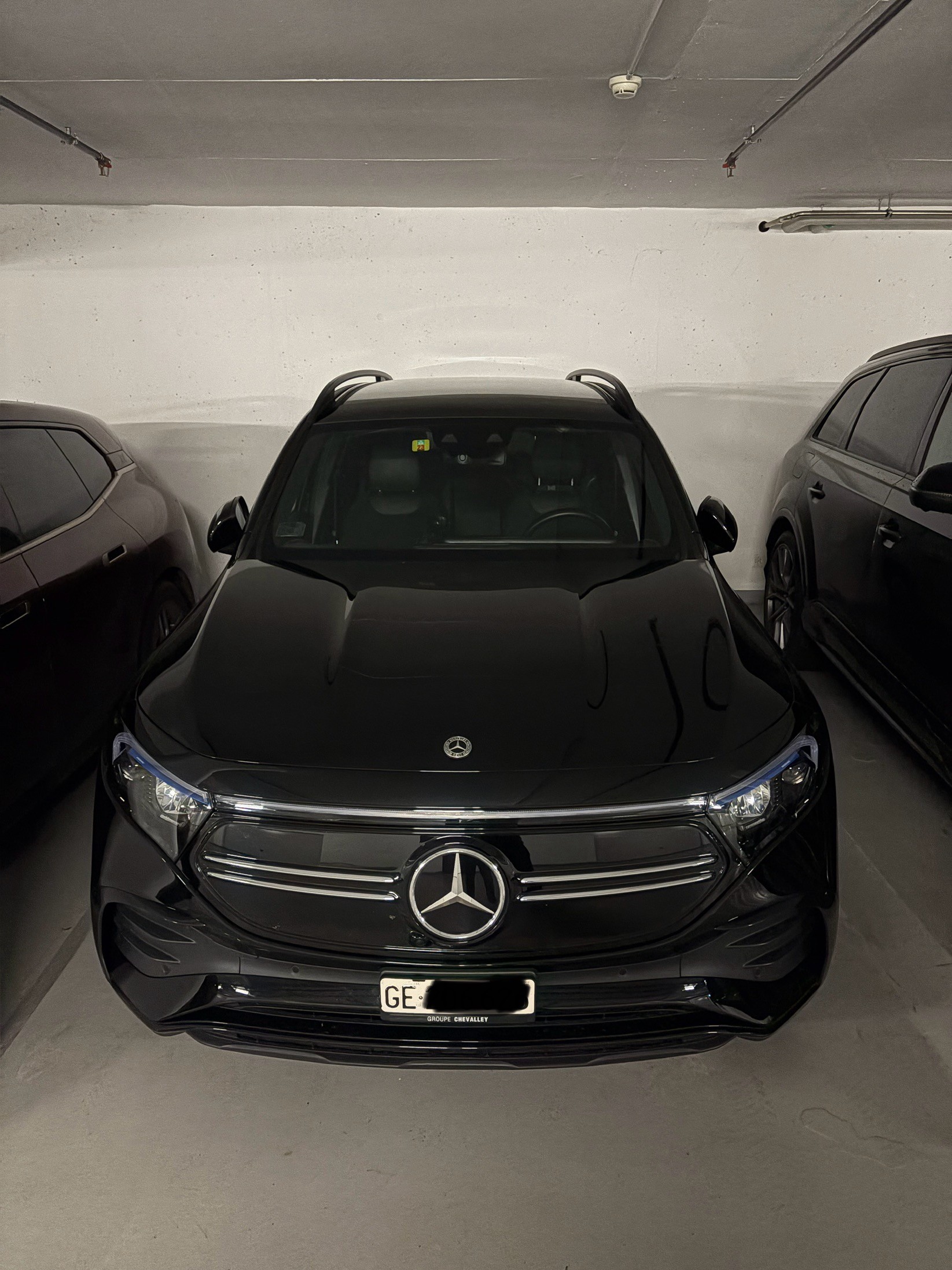 MERCEDES-BENZ EQB 300 AMG Line 4Matic-image-5