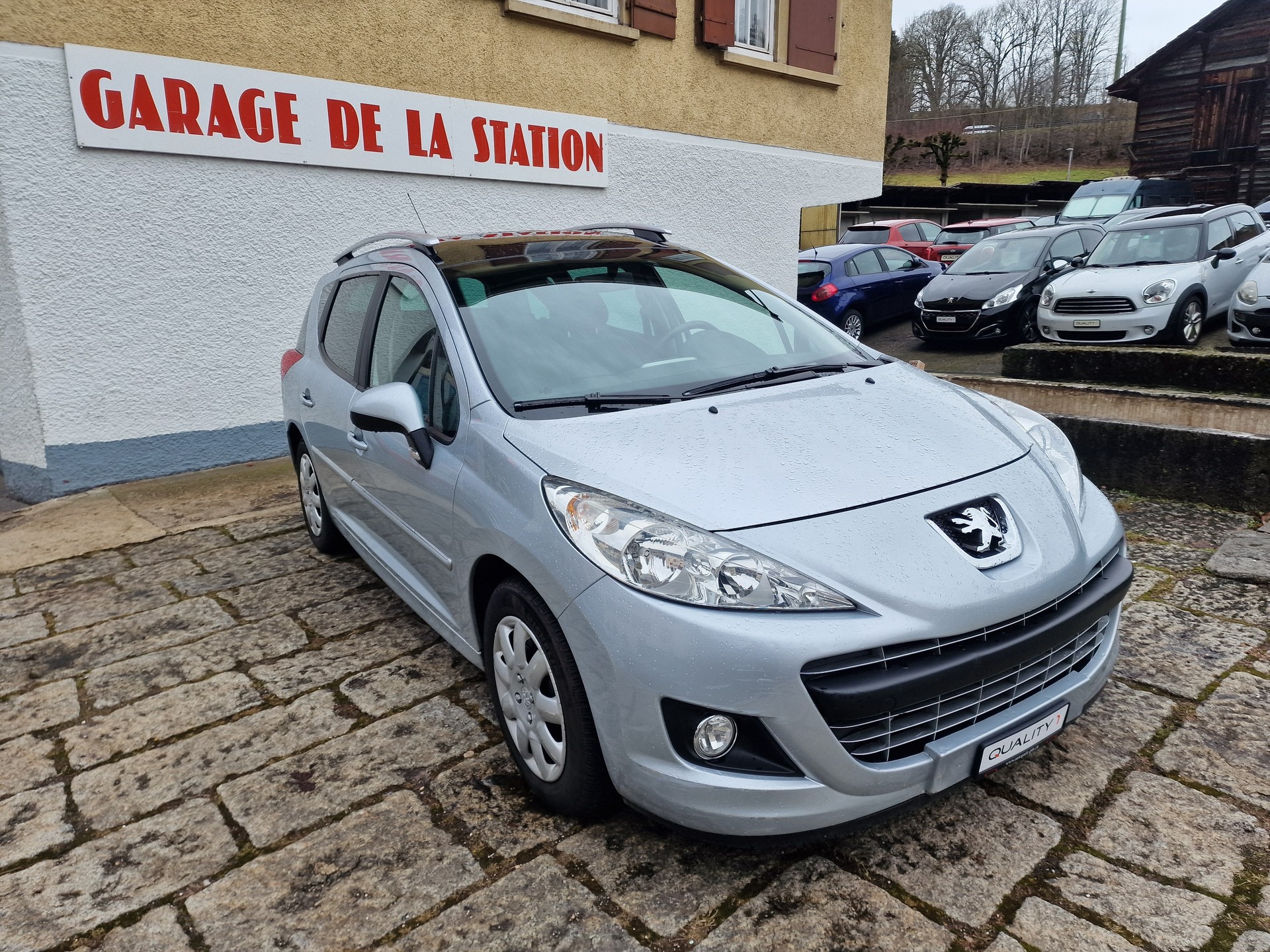 PEUGEOT 207 SW 1.6 16V Sport Automatic-image-2