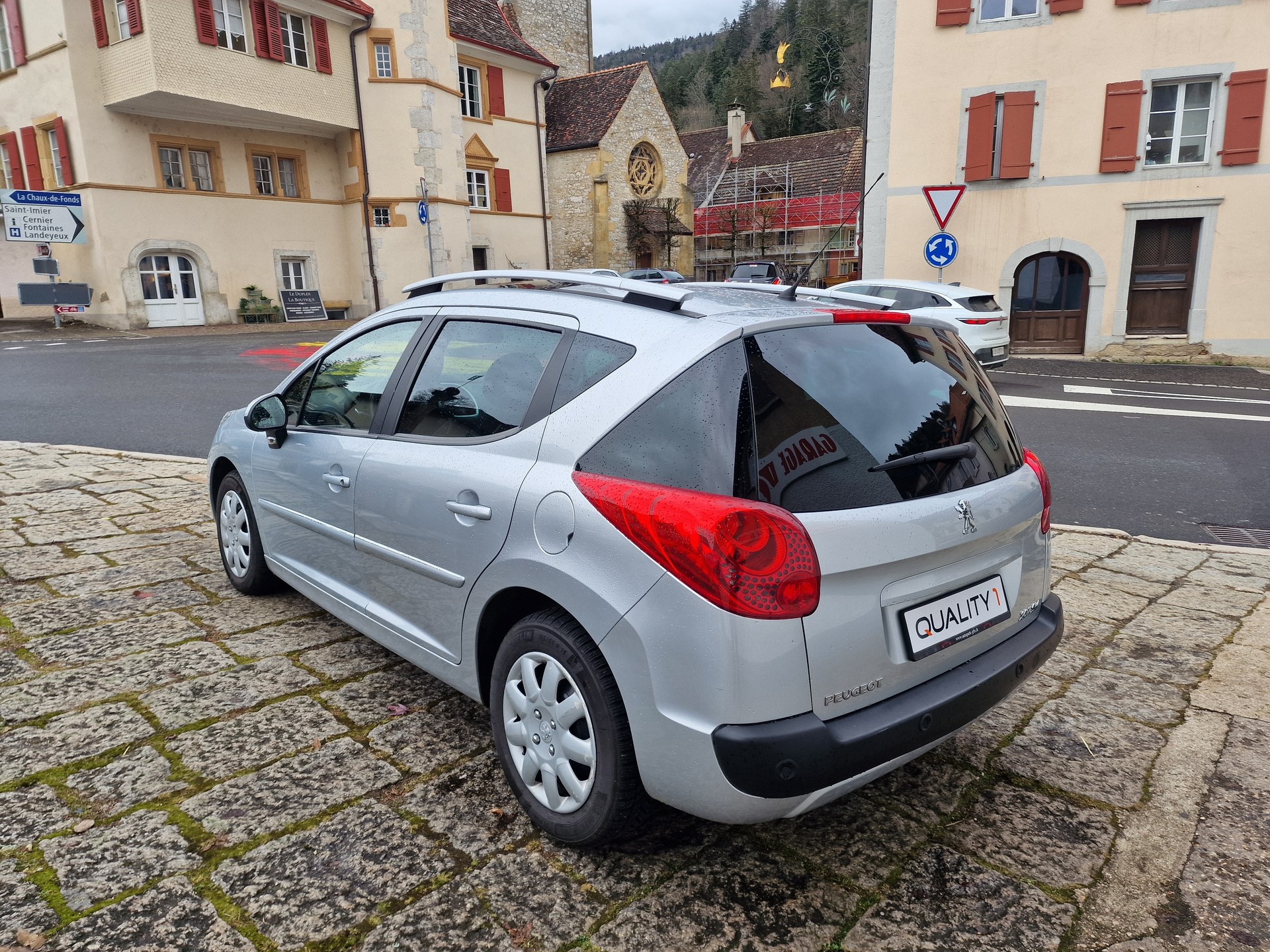 PEUGEOT 207 SW 1.6 16V Sport Automatic-image-5