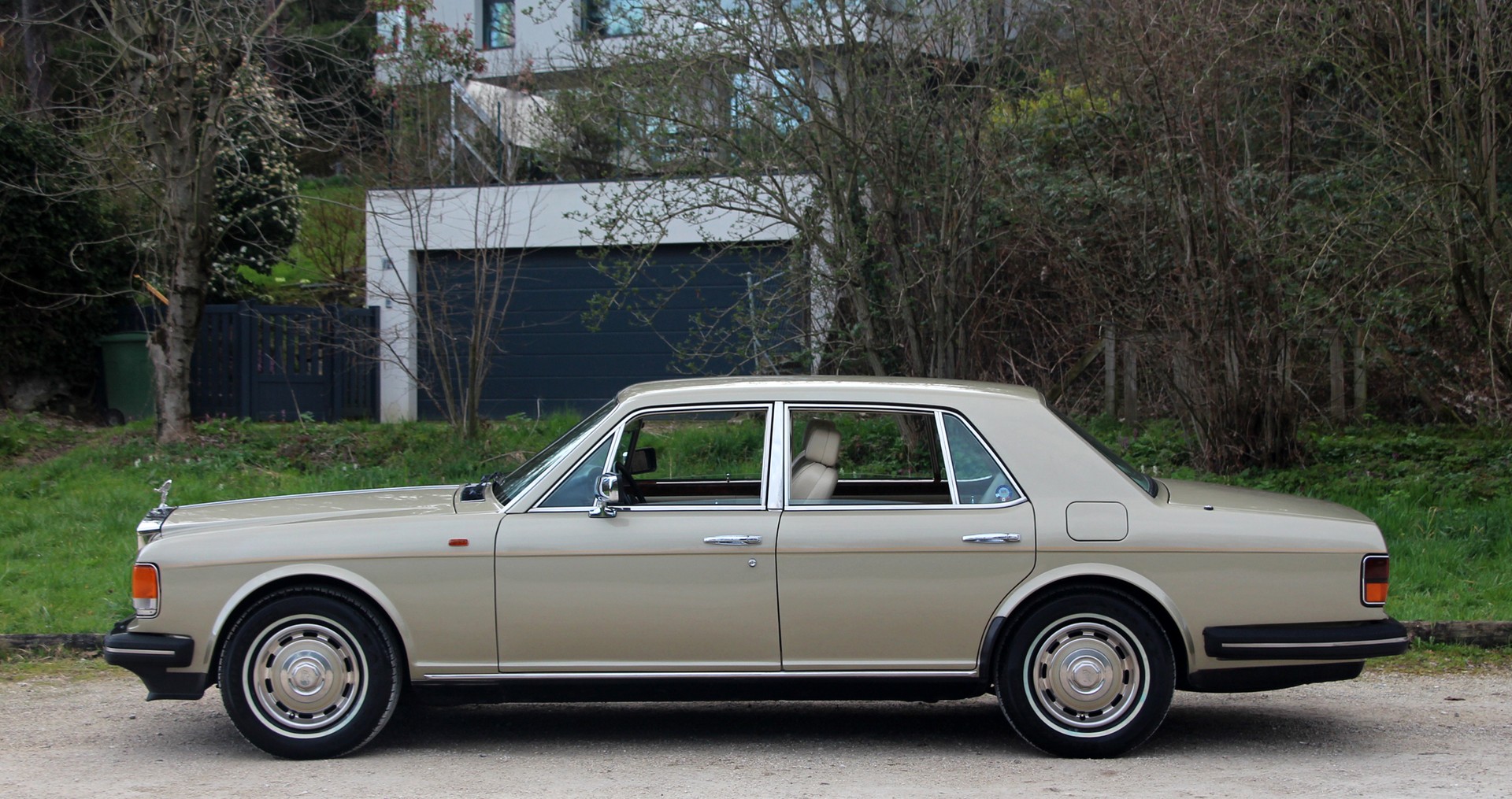 ROLLS-ROYCE Silver Spirit-image-19