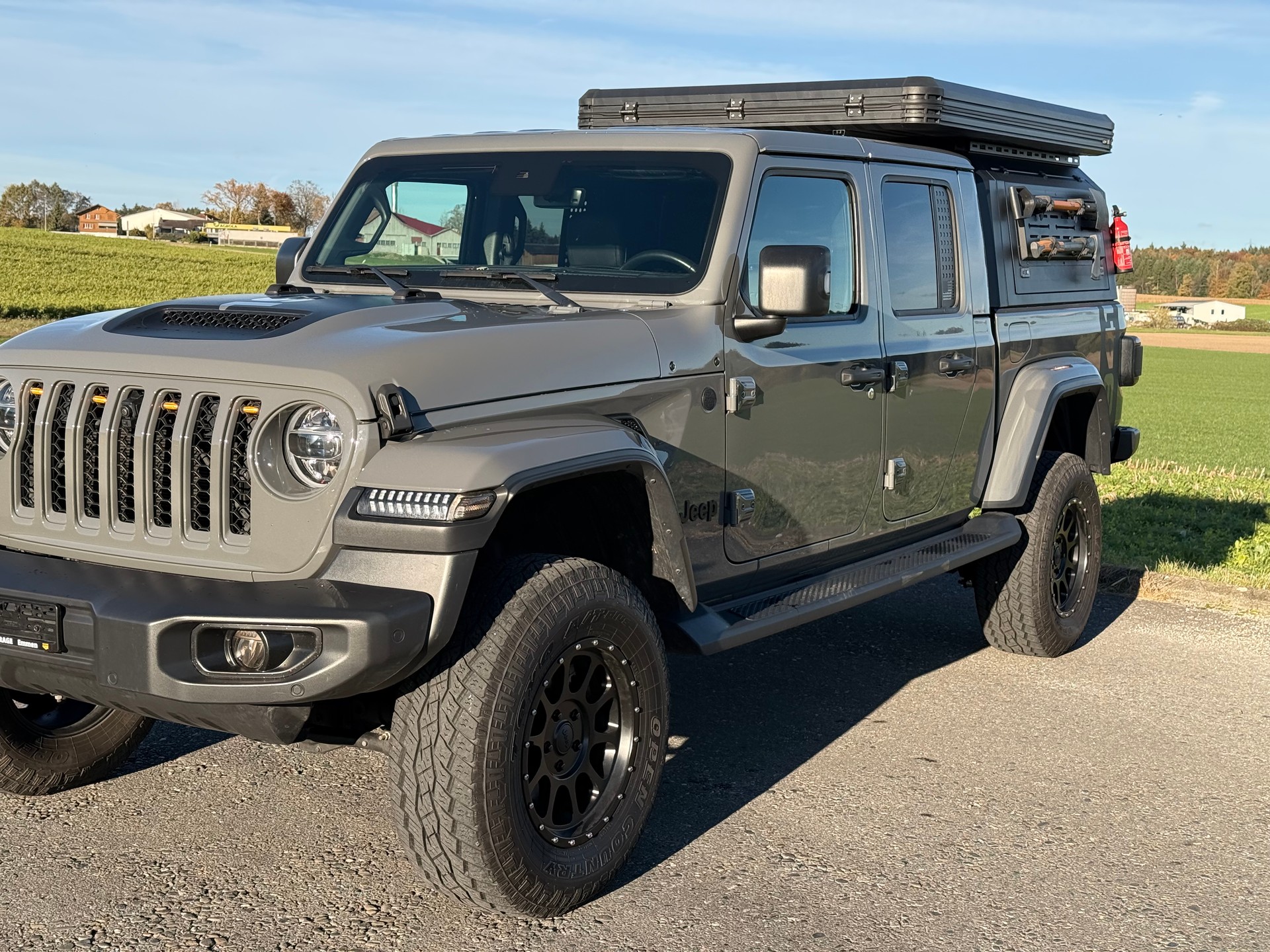 JEEP Gladiator 3.0 V6 Overland-image-0