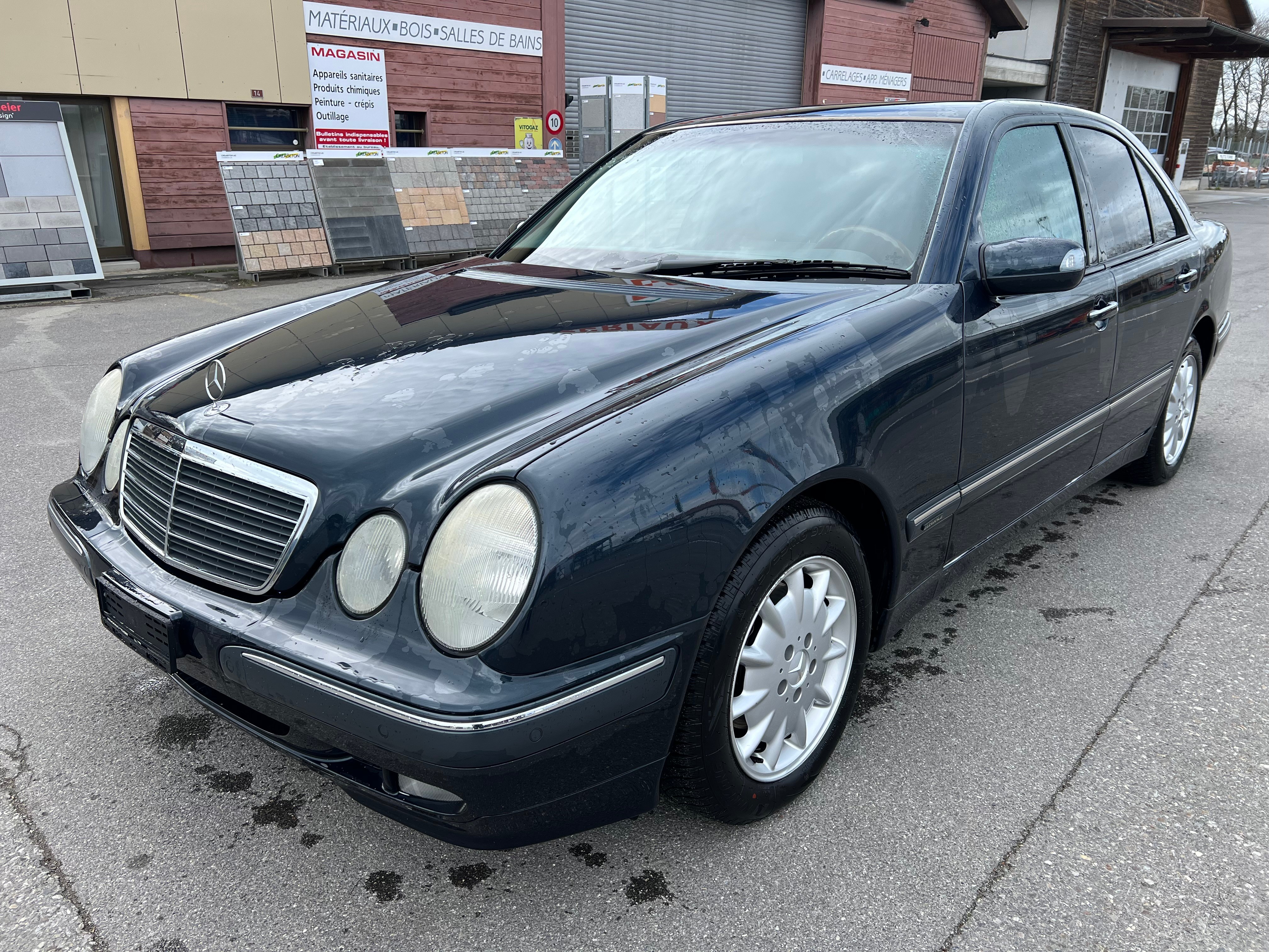 Car photo