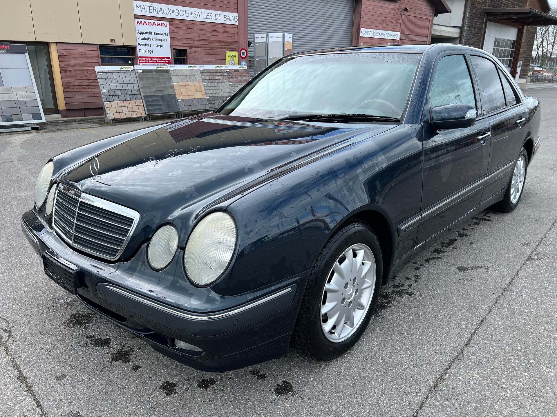 MERCEDES-BENZ E 270 CDI Elégance