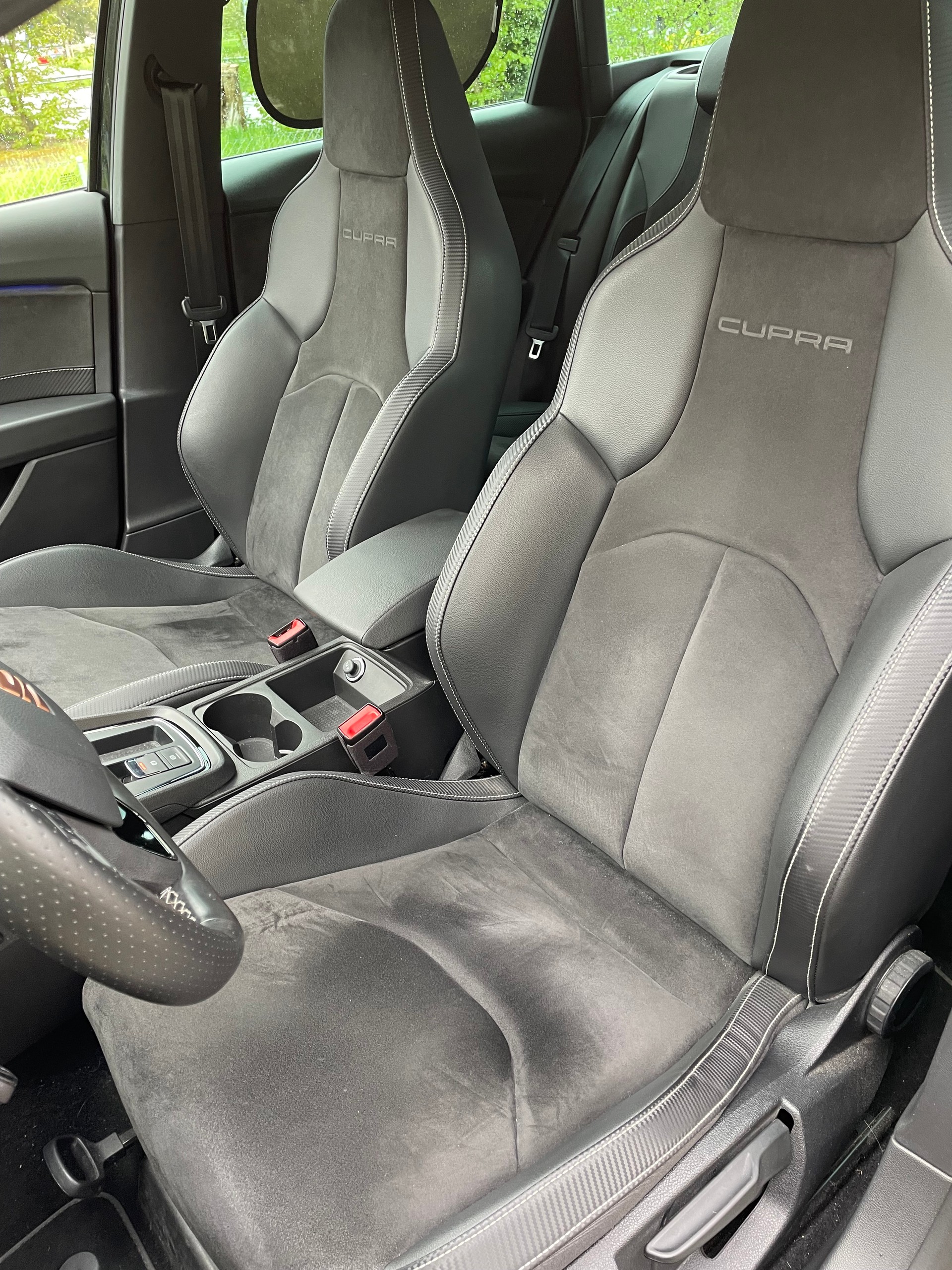 SEAT Leon ST 2.0 TSI Swiss Cupra 300 4 Drive DSG-image-8