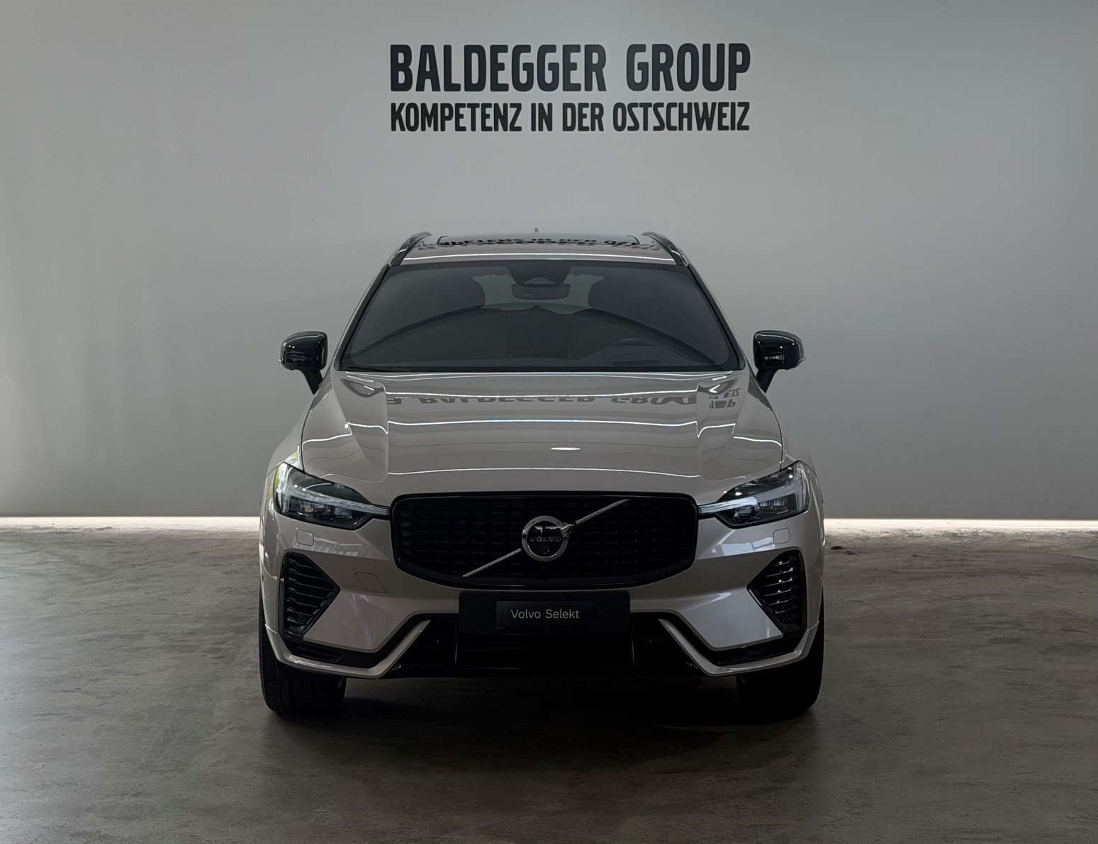 VOLVO XC60 2.0 T6 TE Ultra Dark eAWD-image-8