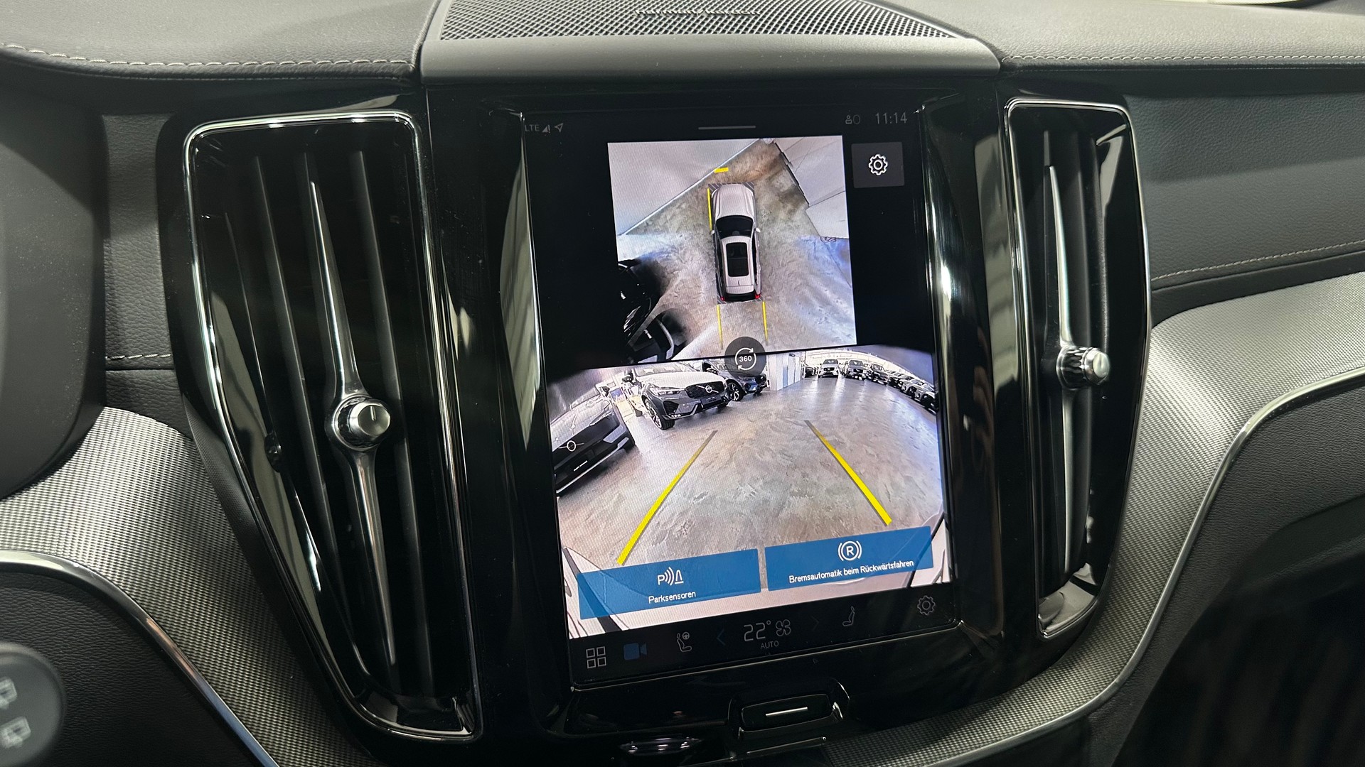 VOLVO XC60 2.0 T6 TE Ultra Dark eAWD-image-8