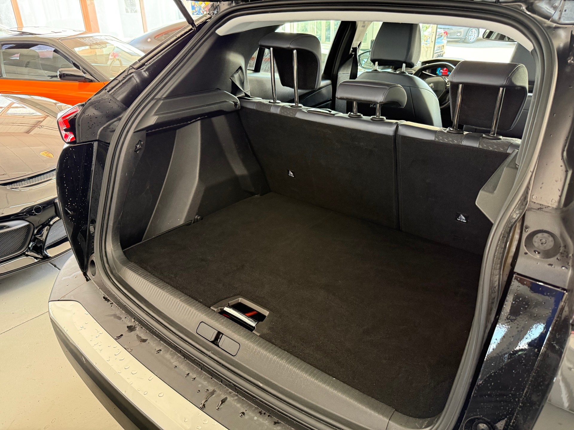 PEUGEOT 2008 e Allure Pack-image-15