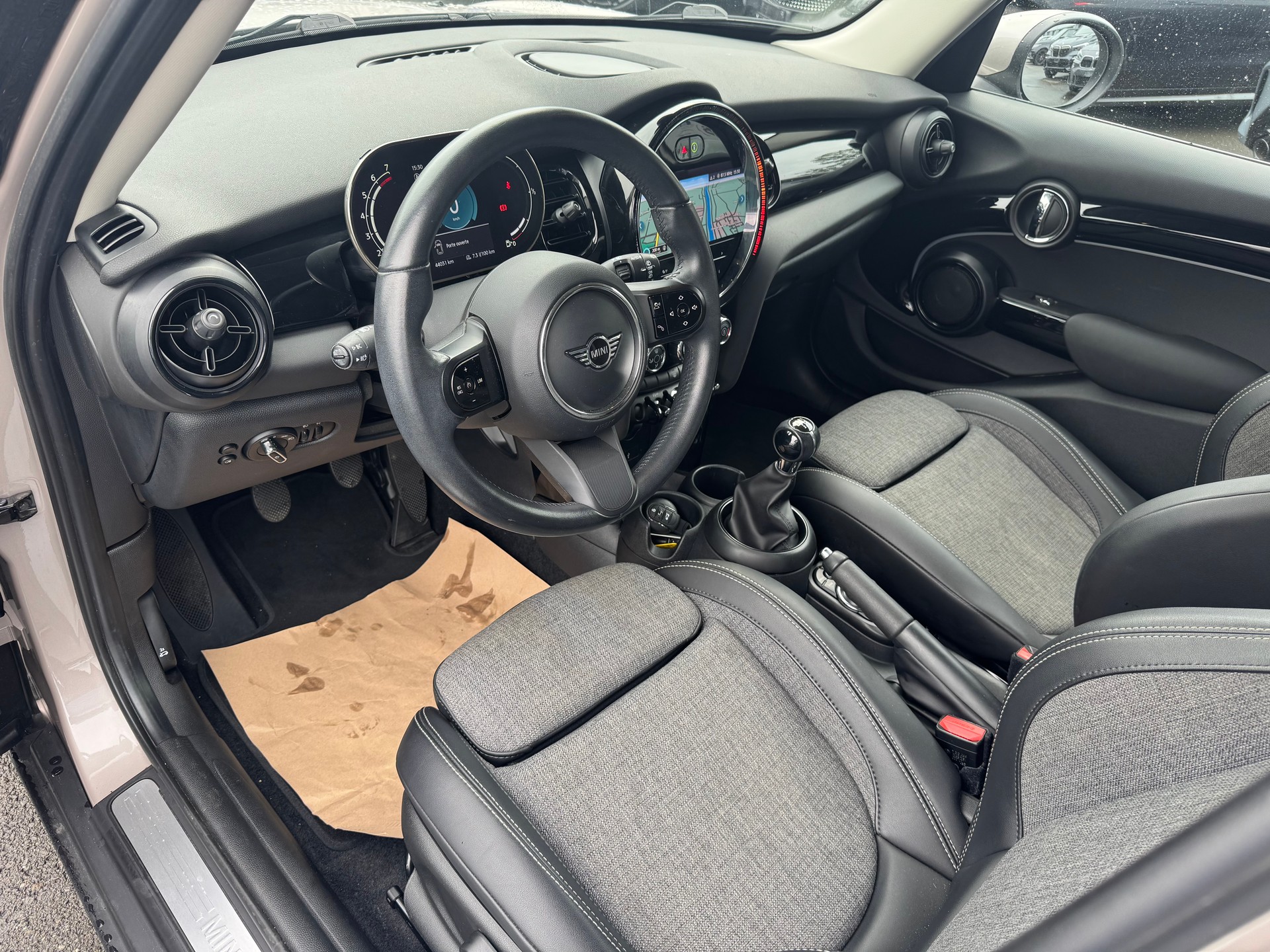 MINI One Camden Edition-image-9
