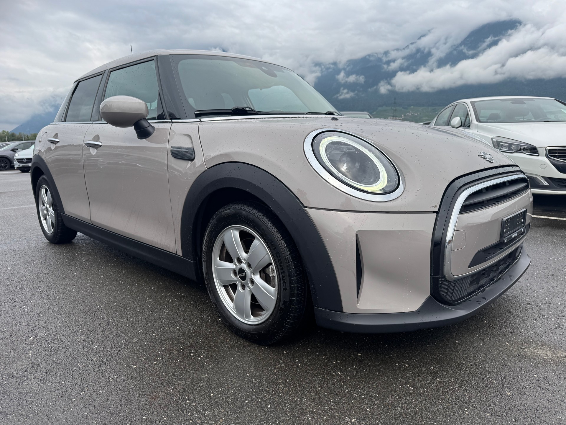 MINI One Camden Edition-image-2