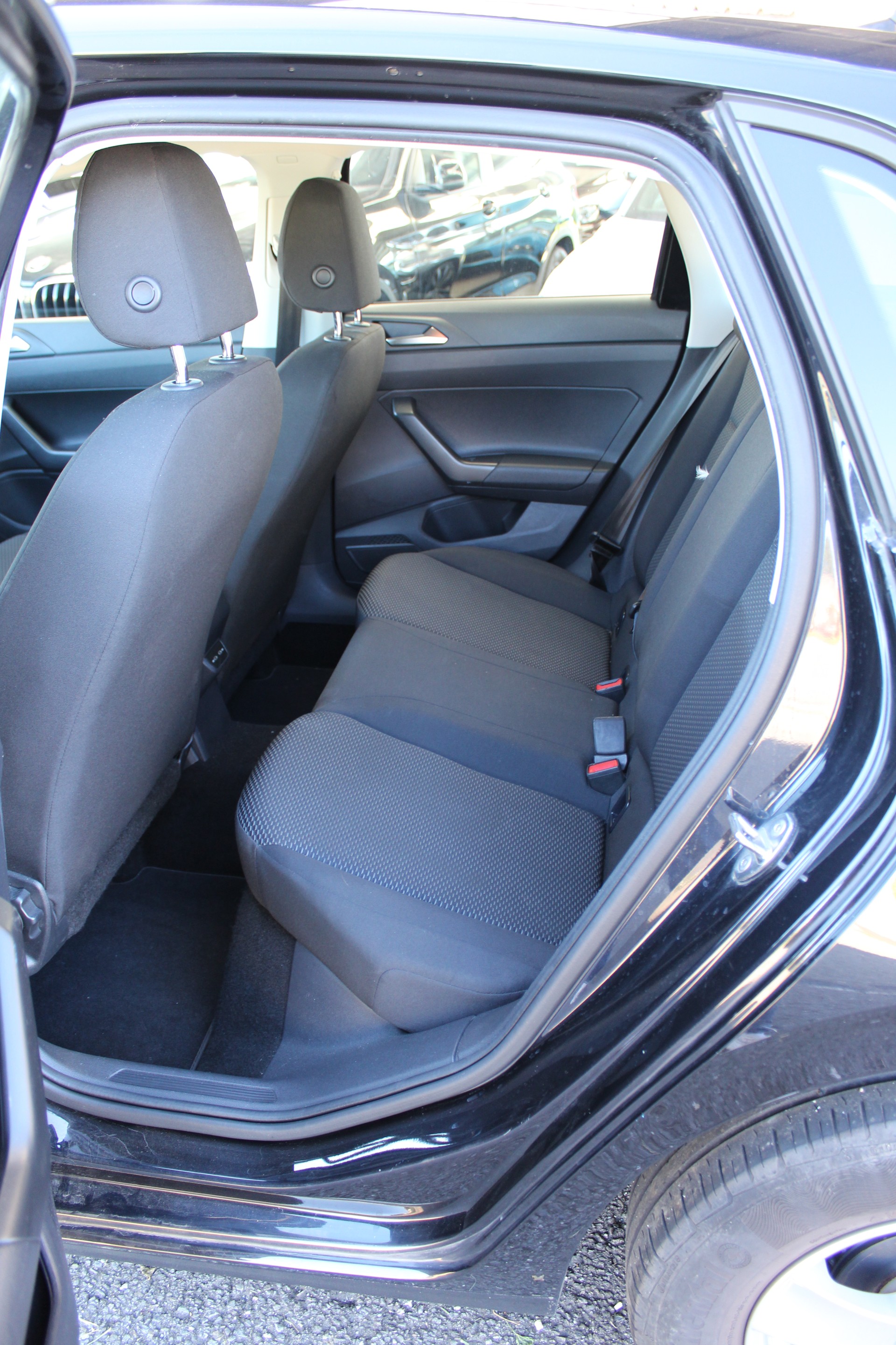 VW Polo 1.0 BMT United-image-10
