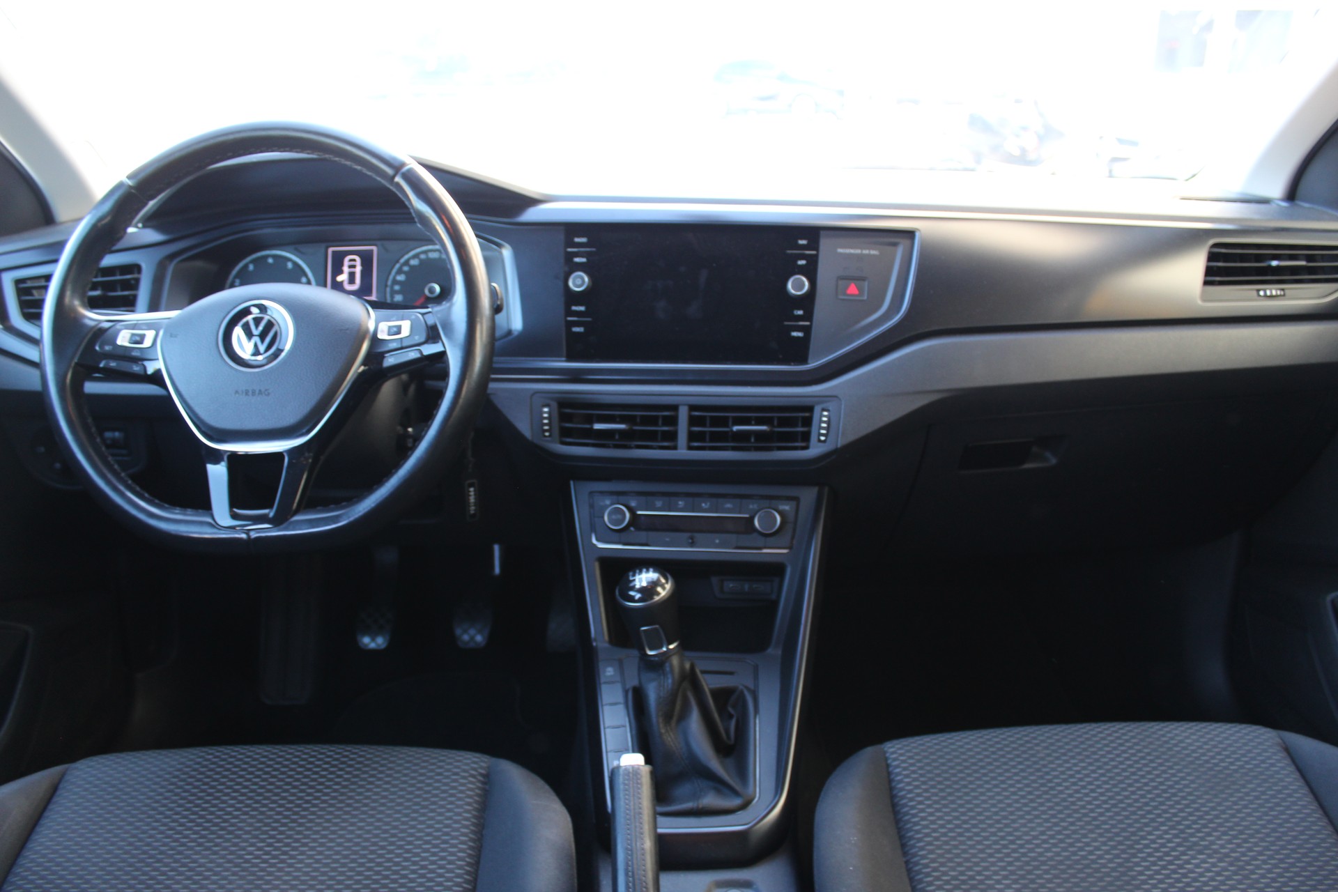 VW Polo 1.0 BMT United-image-6