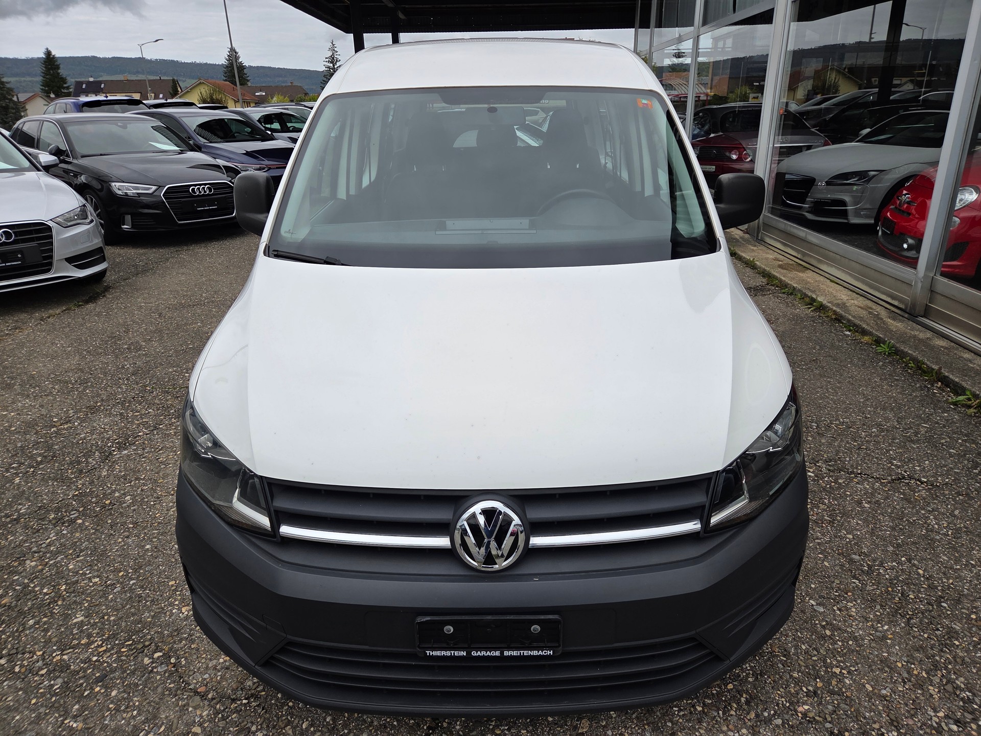 VW Caddy 2.0TDI BlueMotion Technology DSG-image-1