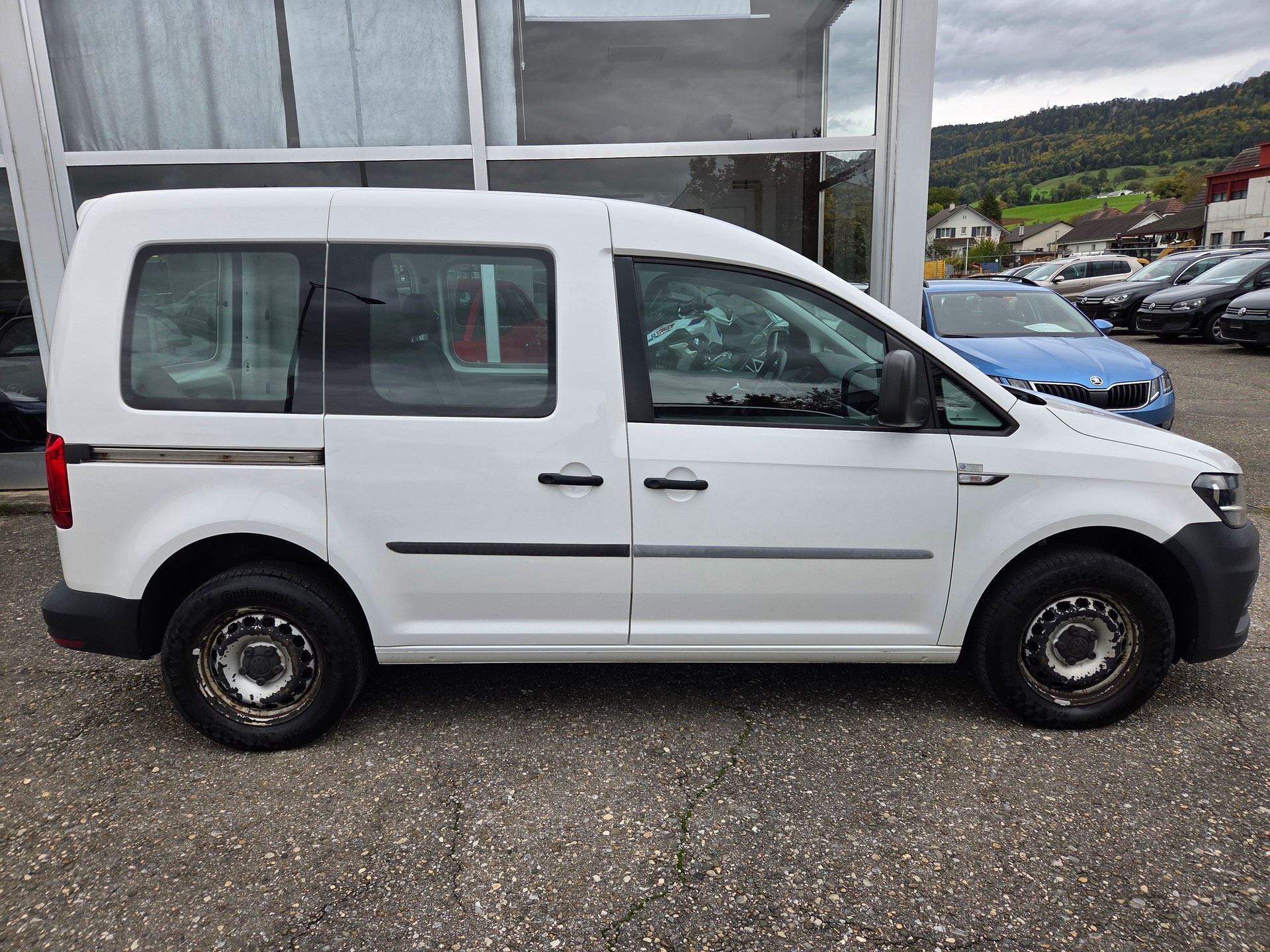 VW Caddy 2.0TDI BlueMotion Technology DSG-image-6