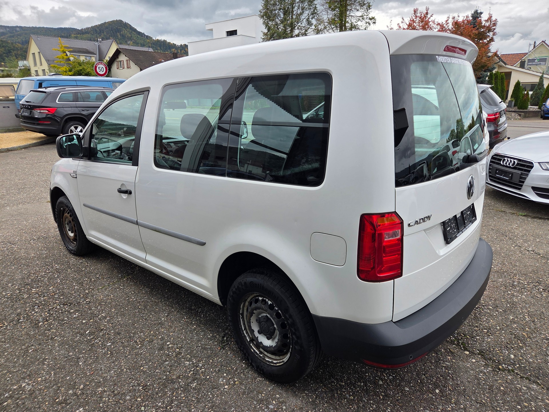 VW Caddy 2.0TDI BlueMotion Technology DSG-image-3