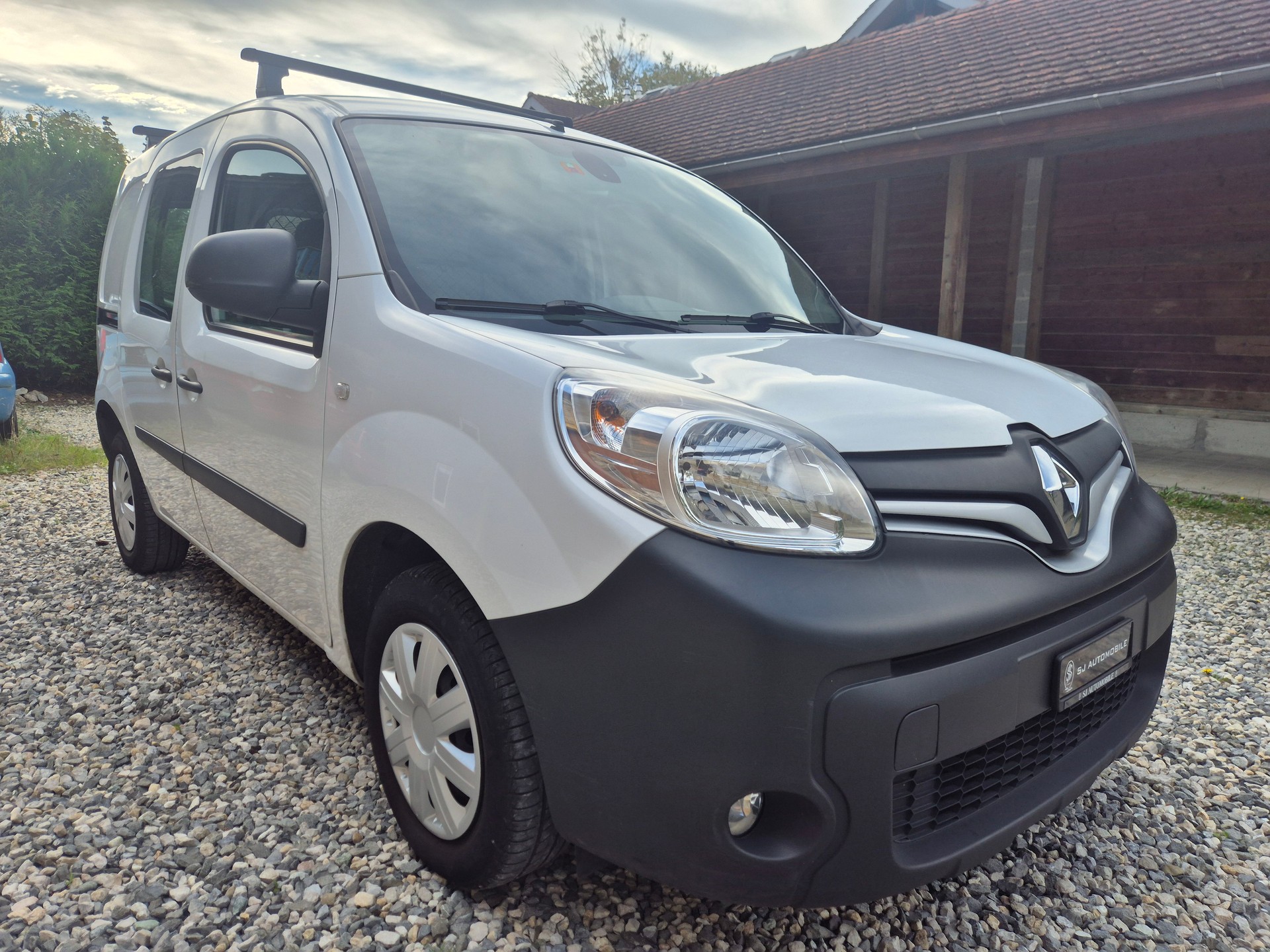 RENAULT Kangoo Medium TCe 115 Business A-image-6