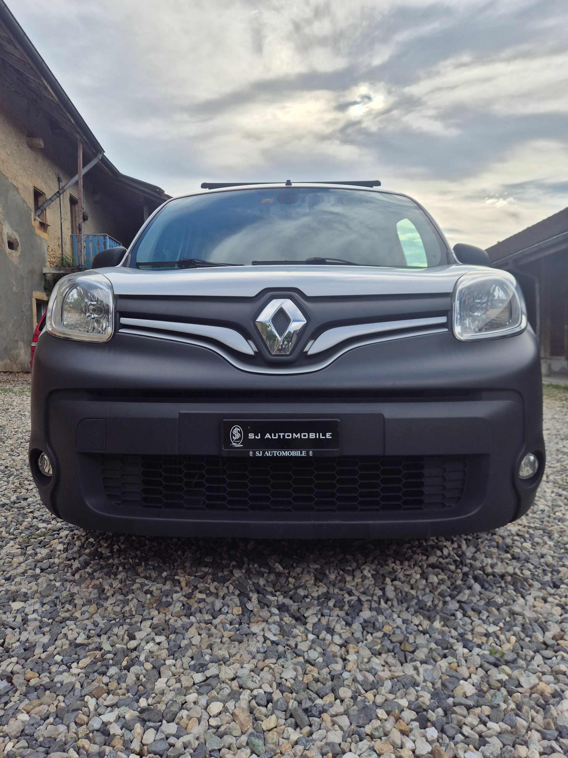 RENAULT Kangoo Medium TCe 115 Business A-image-7