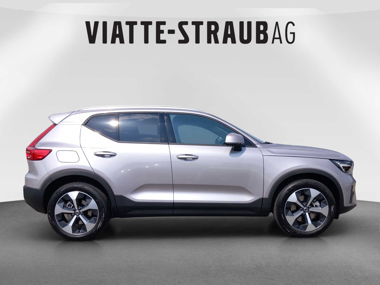 VOLVO XC40 2.0 B3 MH XCITE-image-3