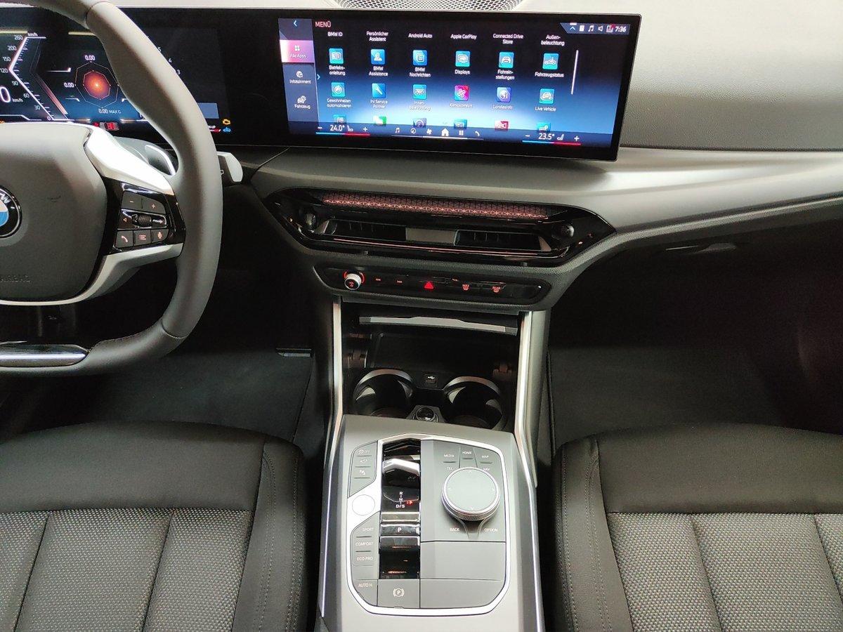 BMW 330d xDrive SAG-image-12