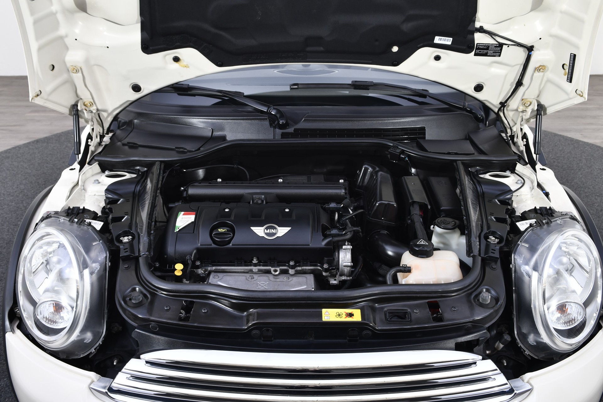 MINI Cooper Cabriolet-image-21