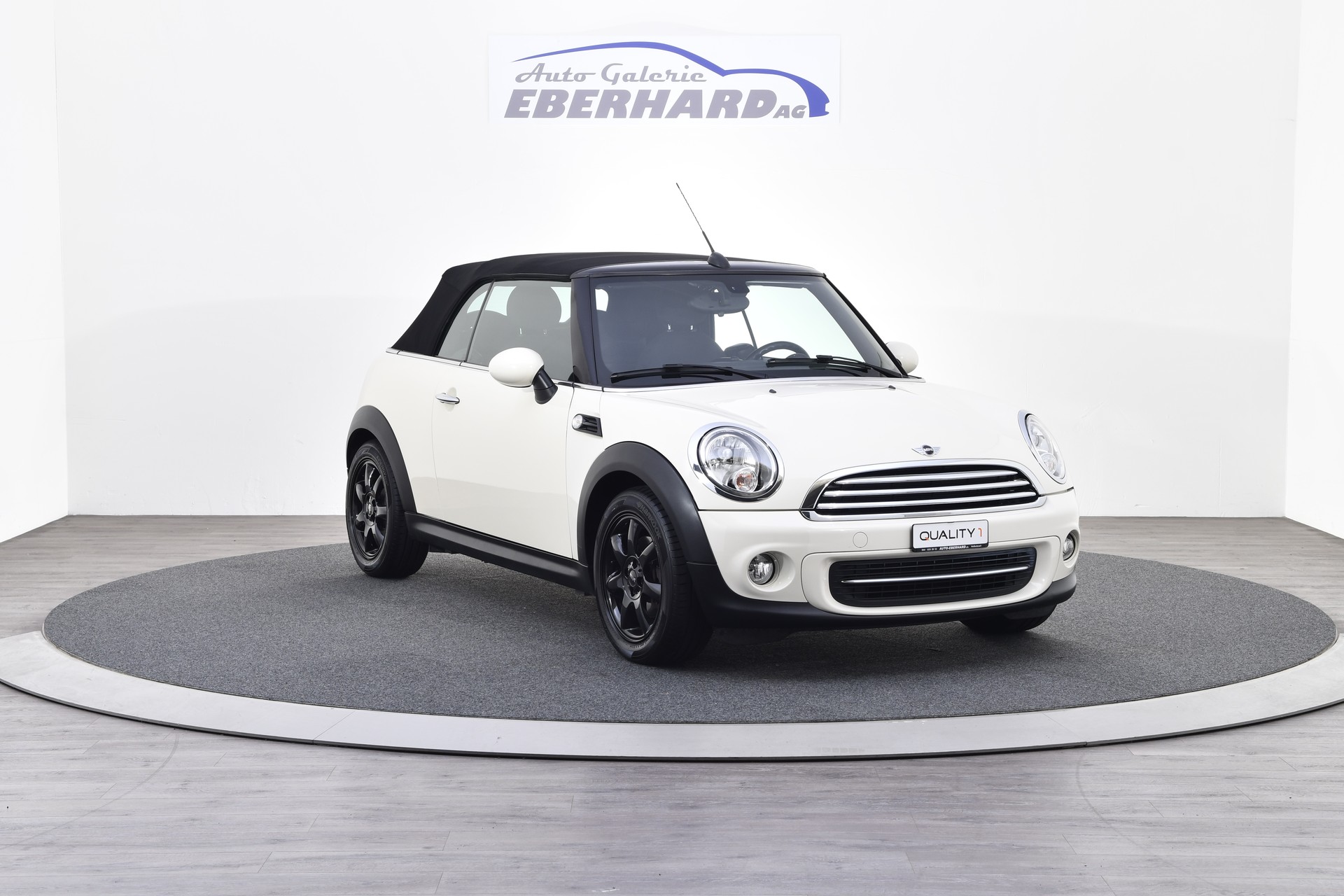 MINI Cooper Cabriolet-image-6
