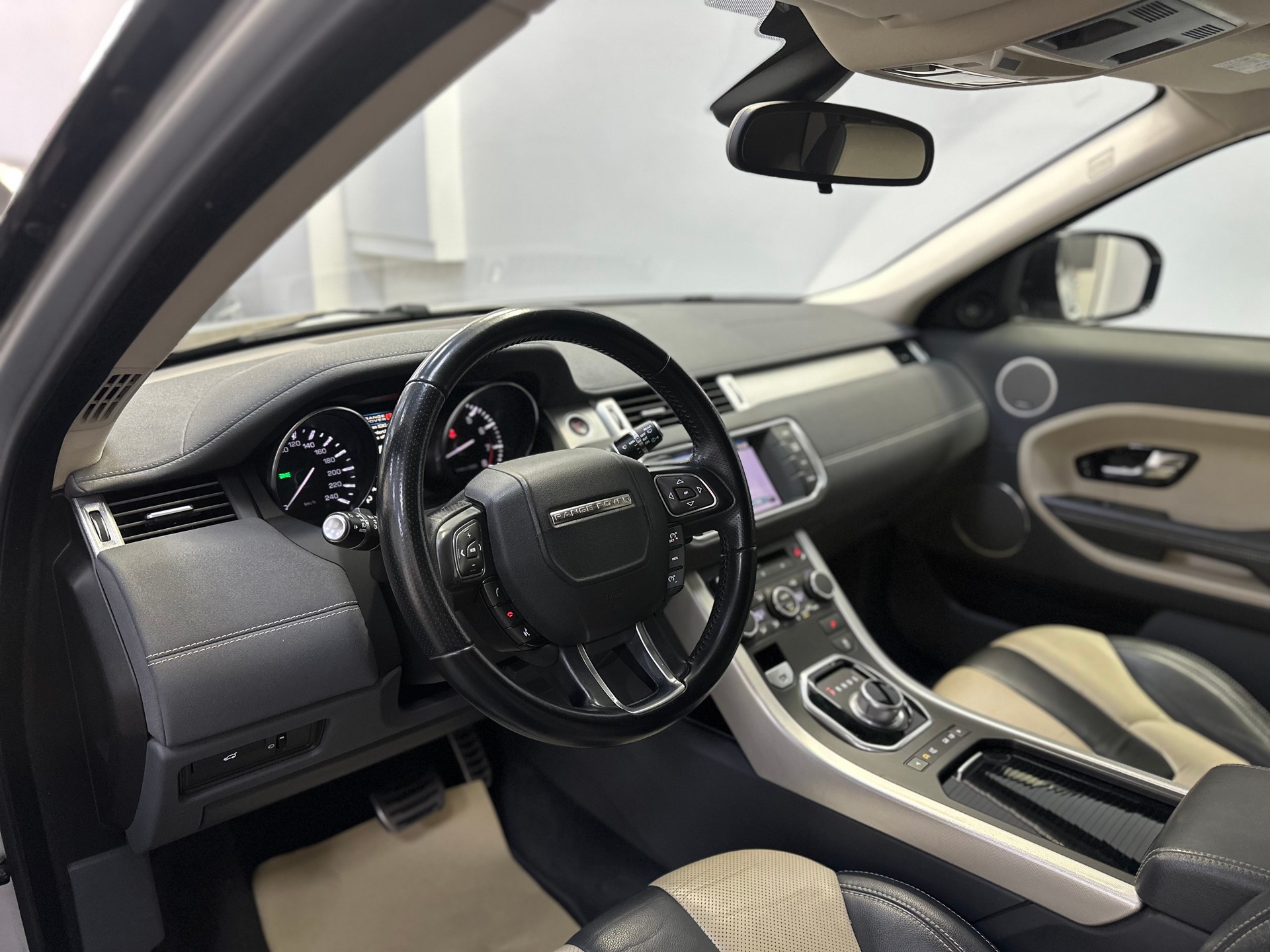 LAND ROVER Range Rover Evoque 2.0 Si4 Dynamic AT6-image-11