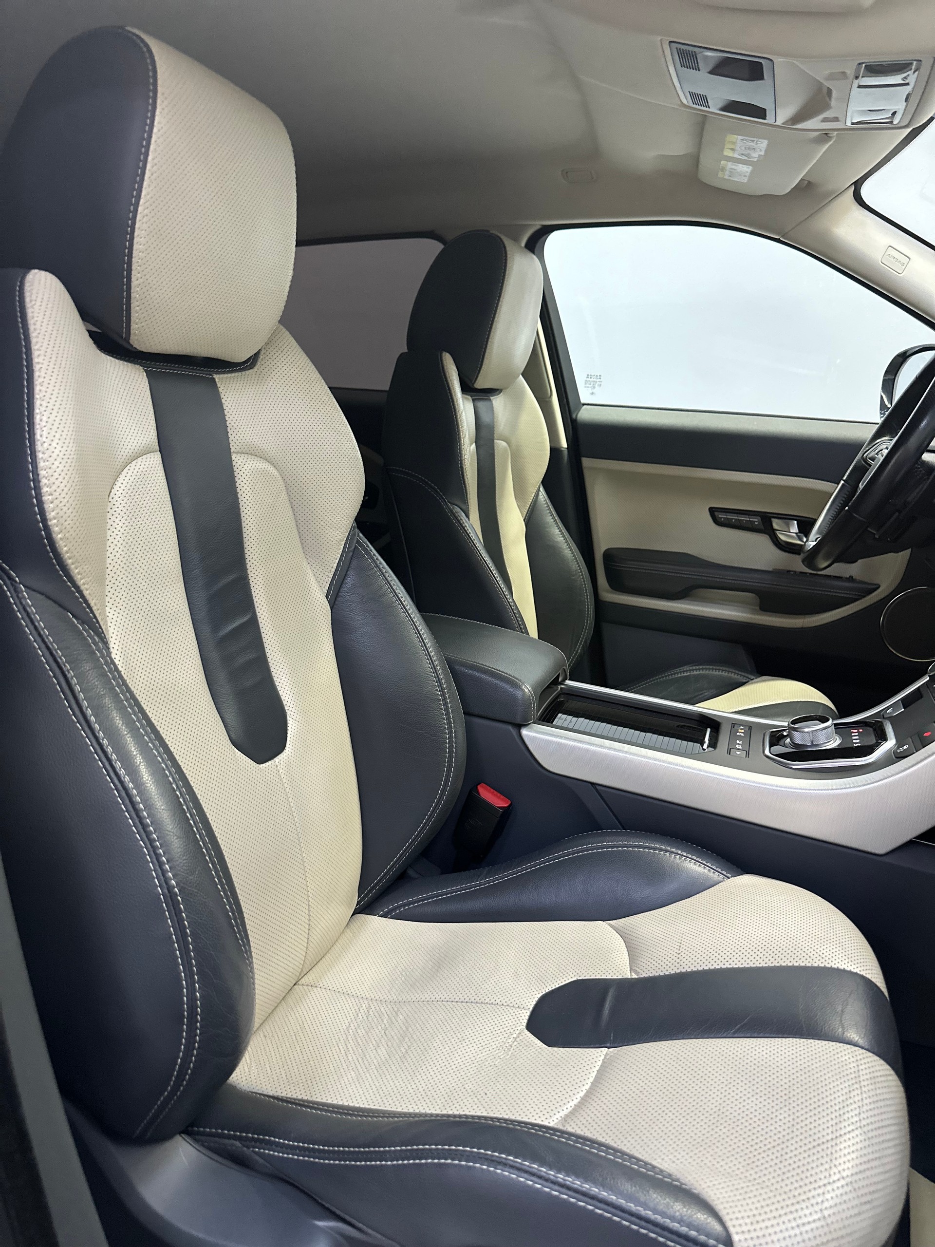 LAND ROVER Range Rover Evoque 2.0 Si4 Dynamic AT6-image-17
