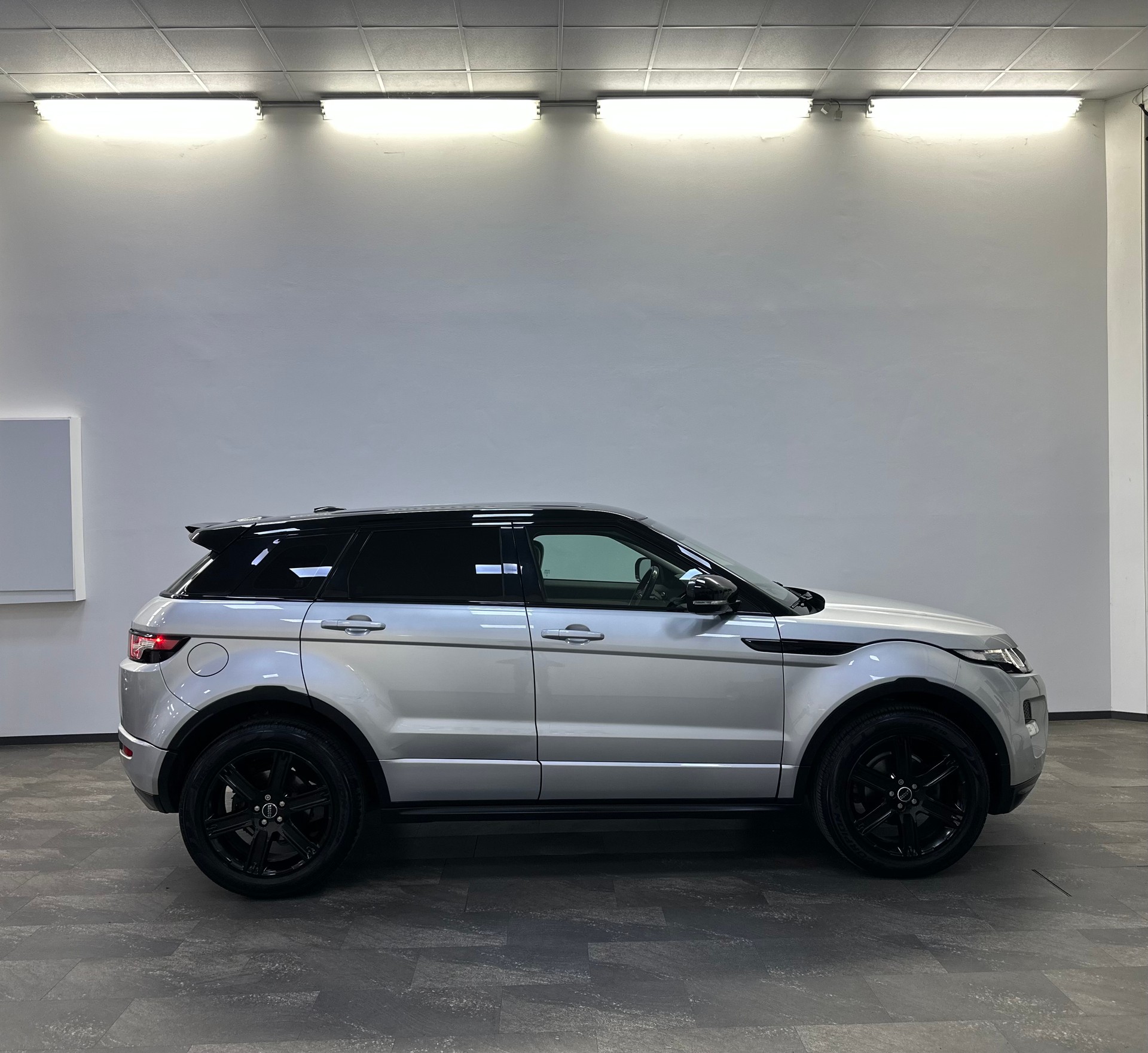 LAND ROVER Range Rover Evoque 2.0 Si4 Dynamic AT6-image-8