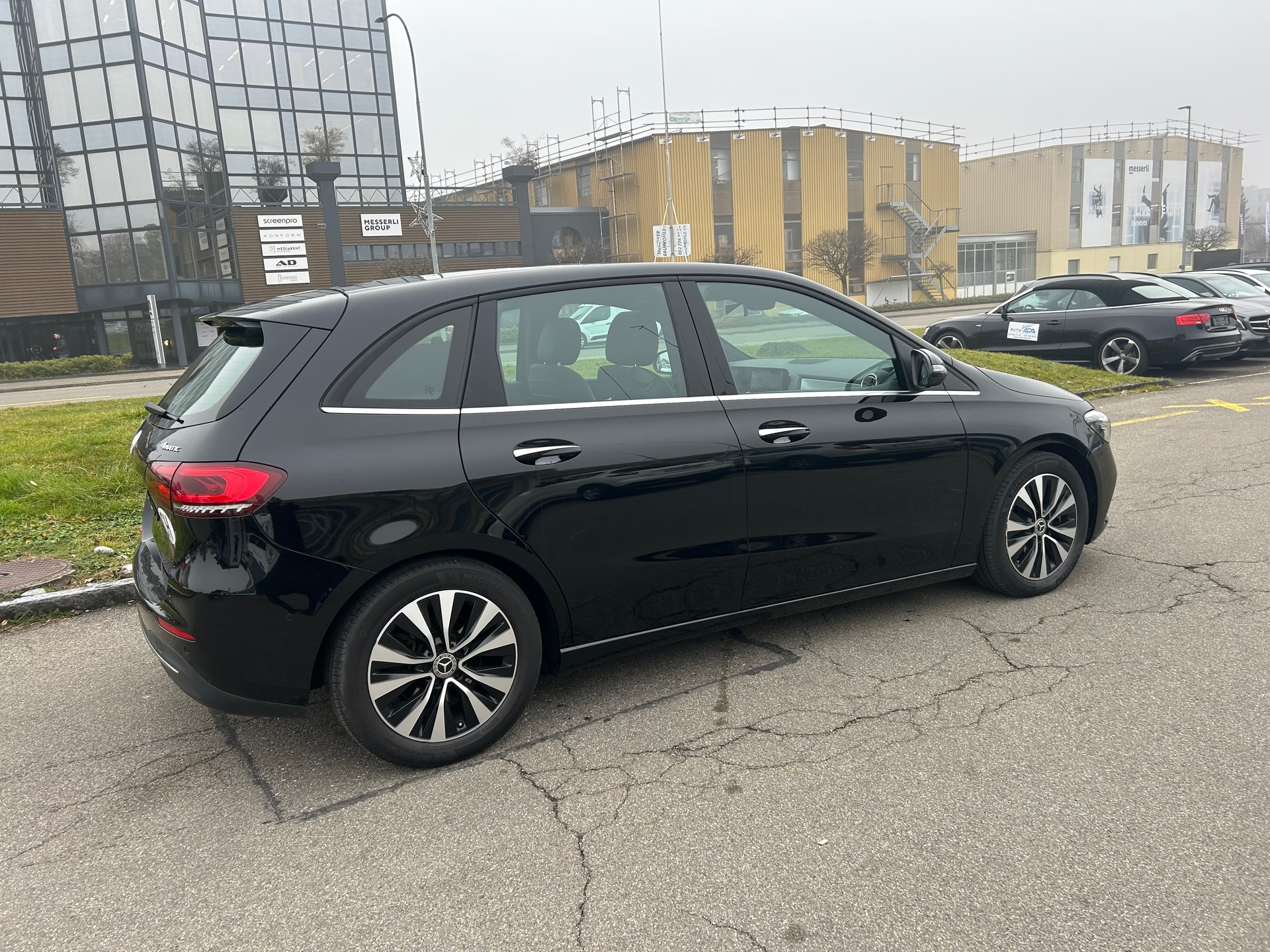 MERCEDES-BENZ B 220 d 4Matic Style 8G-DCT-image-12