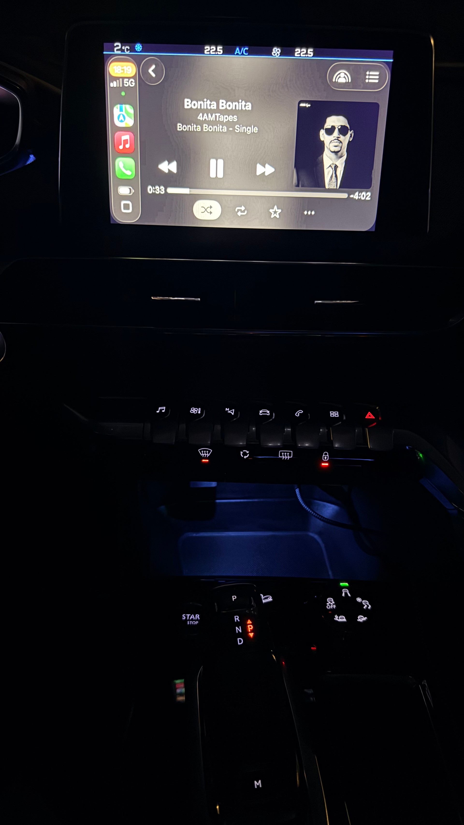 PEUGEOT 3008 1.2 PureTech Business Line EAT-image-7
