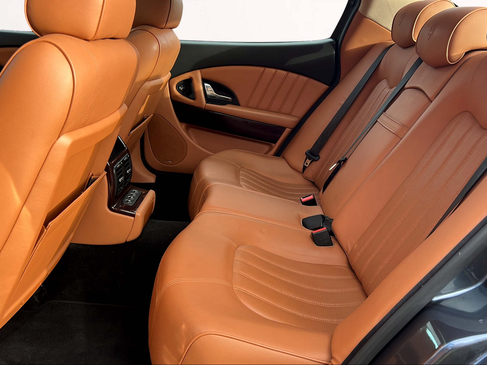 MASERATI Quattroporte 4.2 V8 DuoSelect-image-16