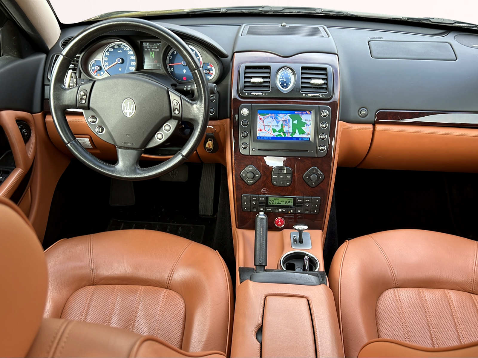 MASERATI Quattroporte 4.2 V8 DuoSelect-image-12