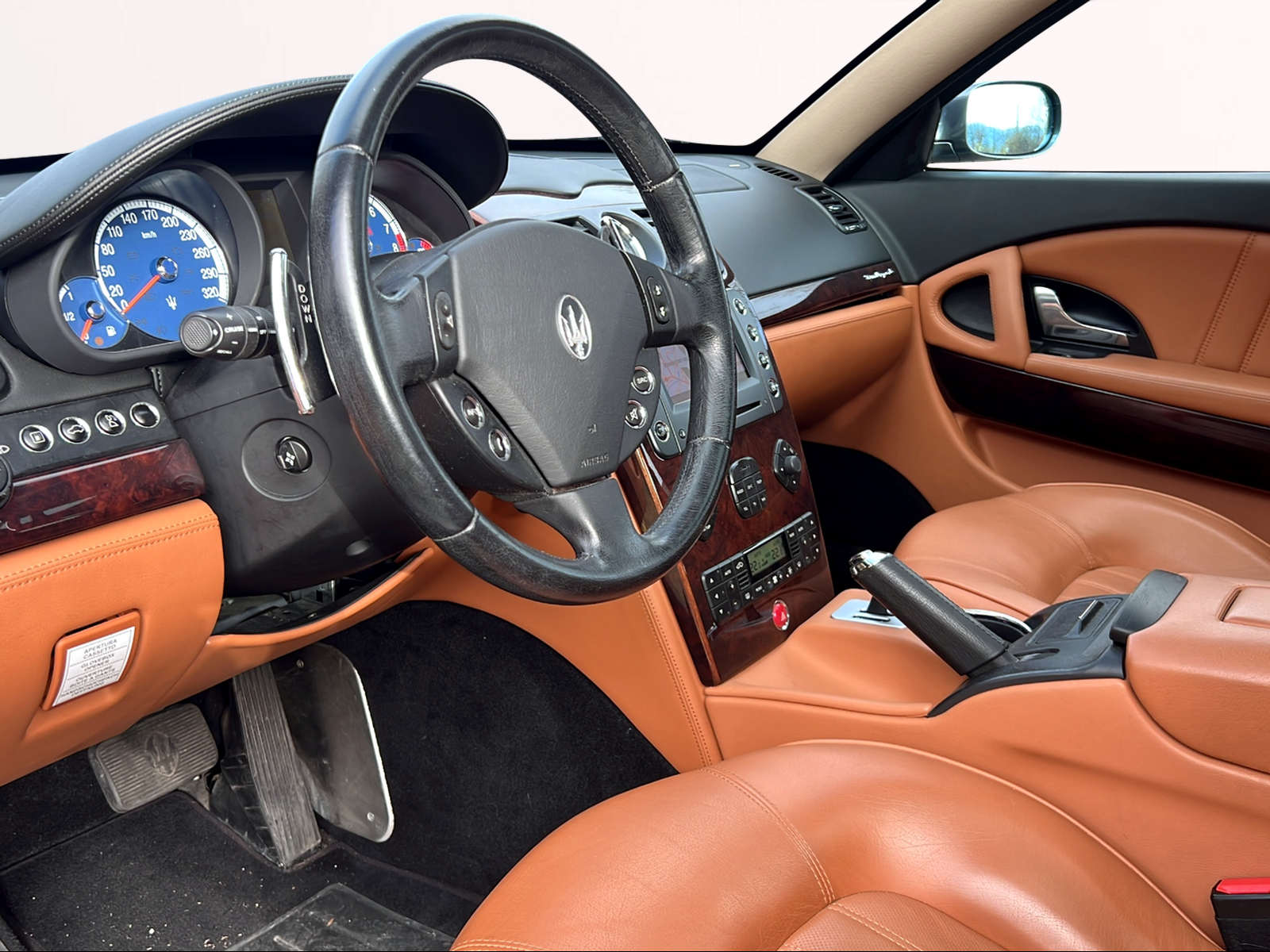 MASERATI Quattroporte 4.2 V8 DuoSelect-image-10