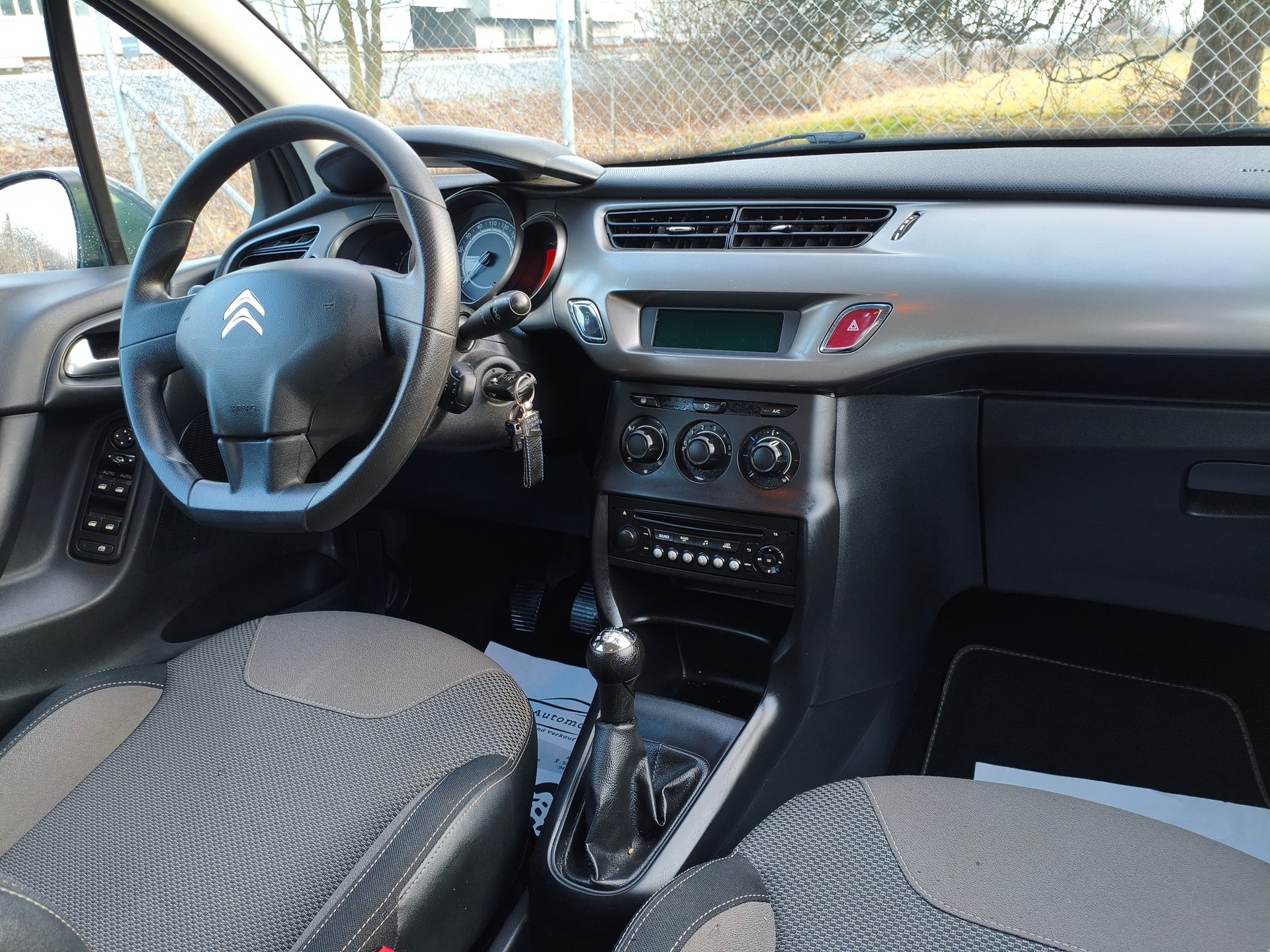 CITROEN C3 1.2i Tonic-image-14