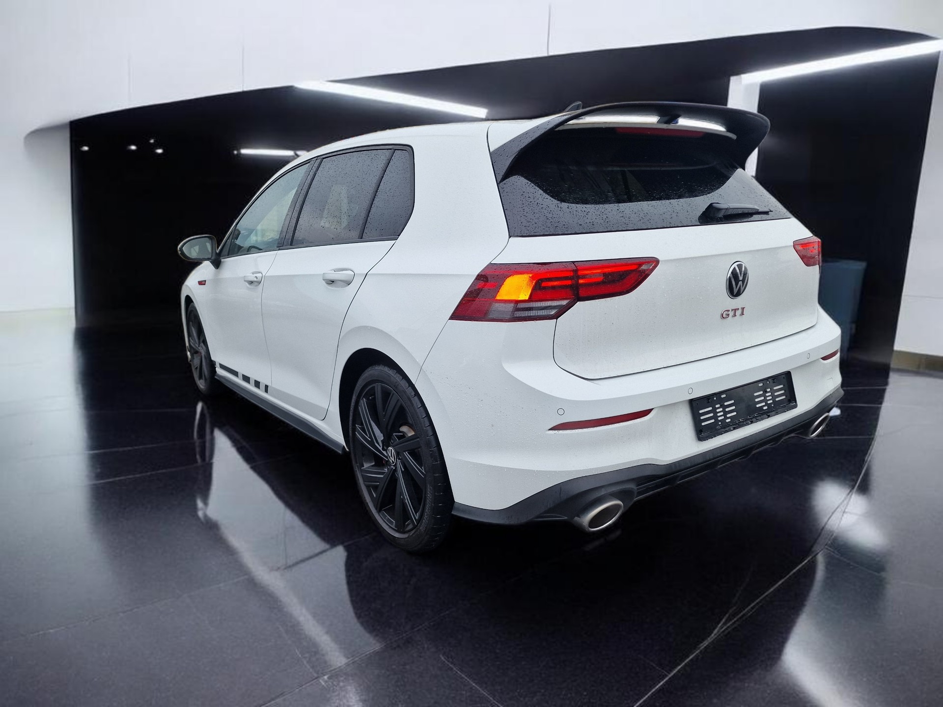 VW Golf 2.0 TSI GTI Clubsport DSG 36Mt Gara-image-5