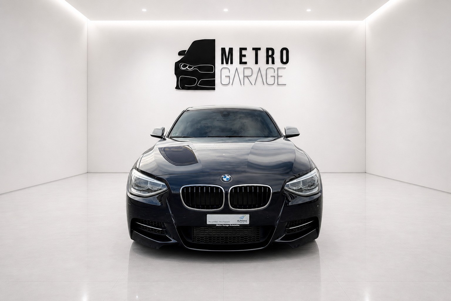 BMW M135i xDrive Steptronic-image-7