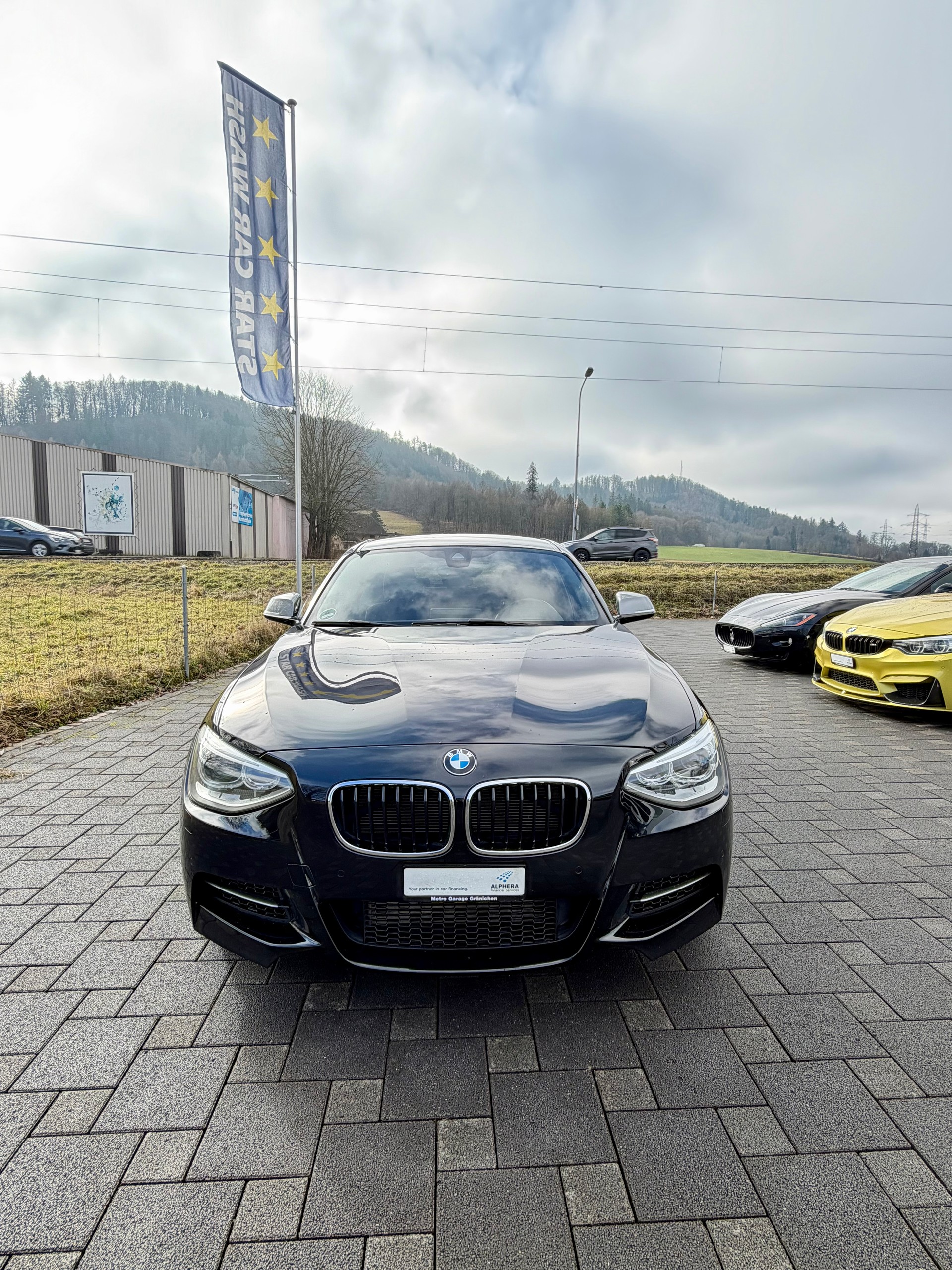 BMW M135i xDrive Steptronic-image-7
