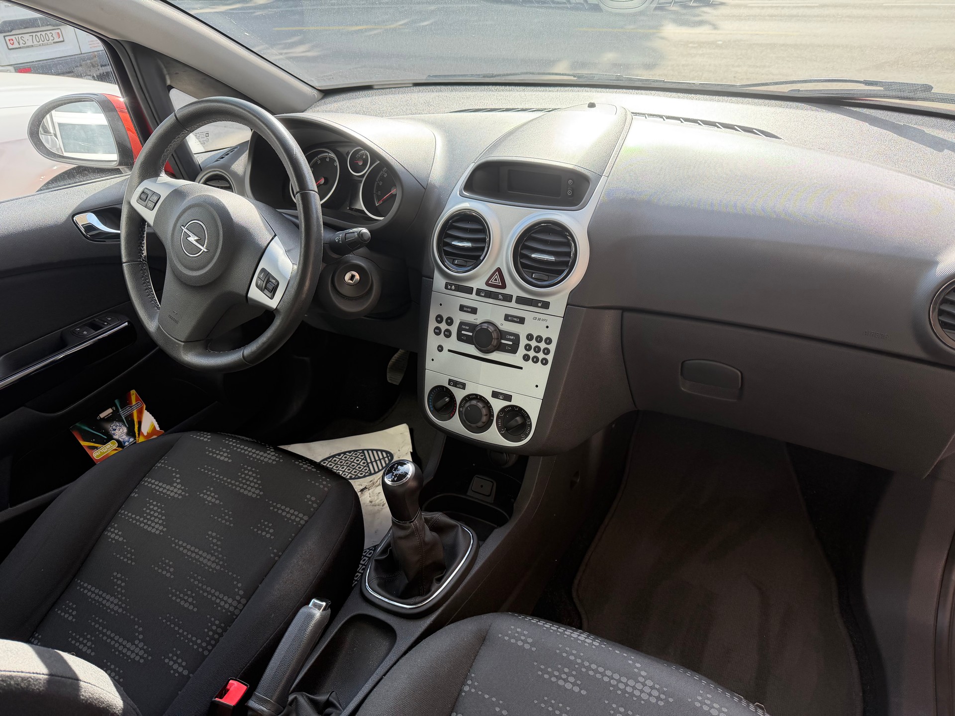 OPEL Corsa 1.4 TP Enjoy-image-8